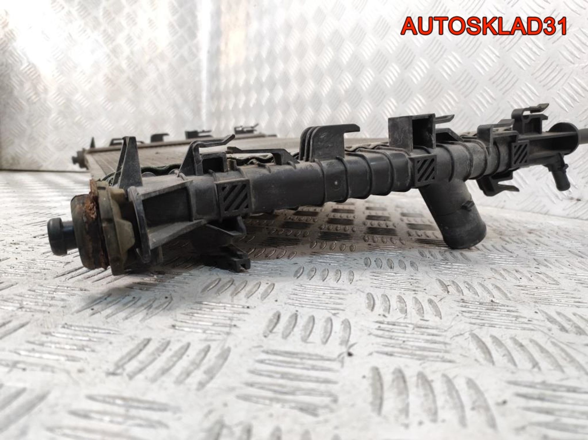 https://ycs.partsauto.market/partsauto-images/thmbs/userImages/edda01b21c13eaa6671738306aa09410/part/0ac383d0-57b3-48c9-b563-68a8c9dd1995_1781612540096.jpg
