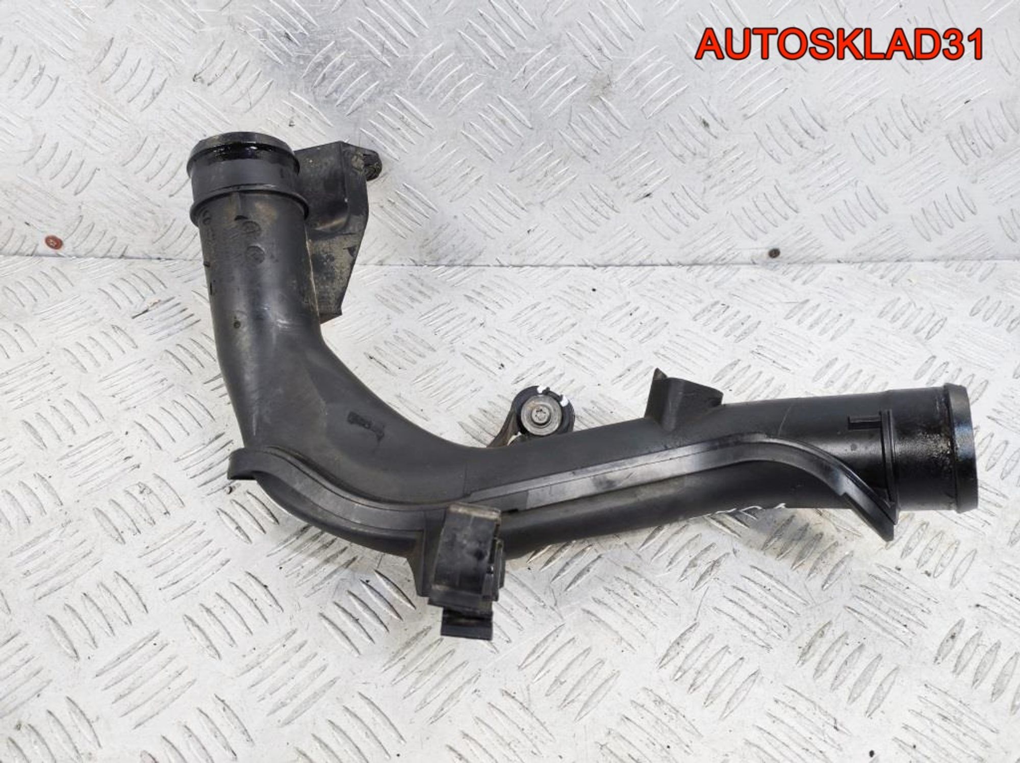 Патрубок интеркулера VW Passat B6 CBA 5N0145770A, 2900 рублей, Дубовое