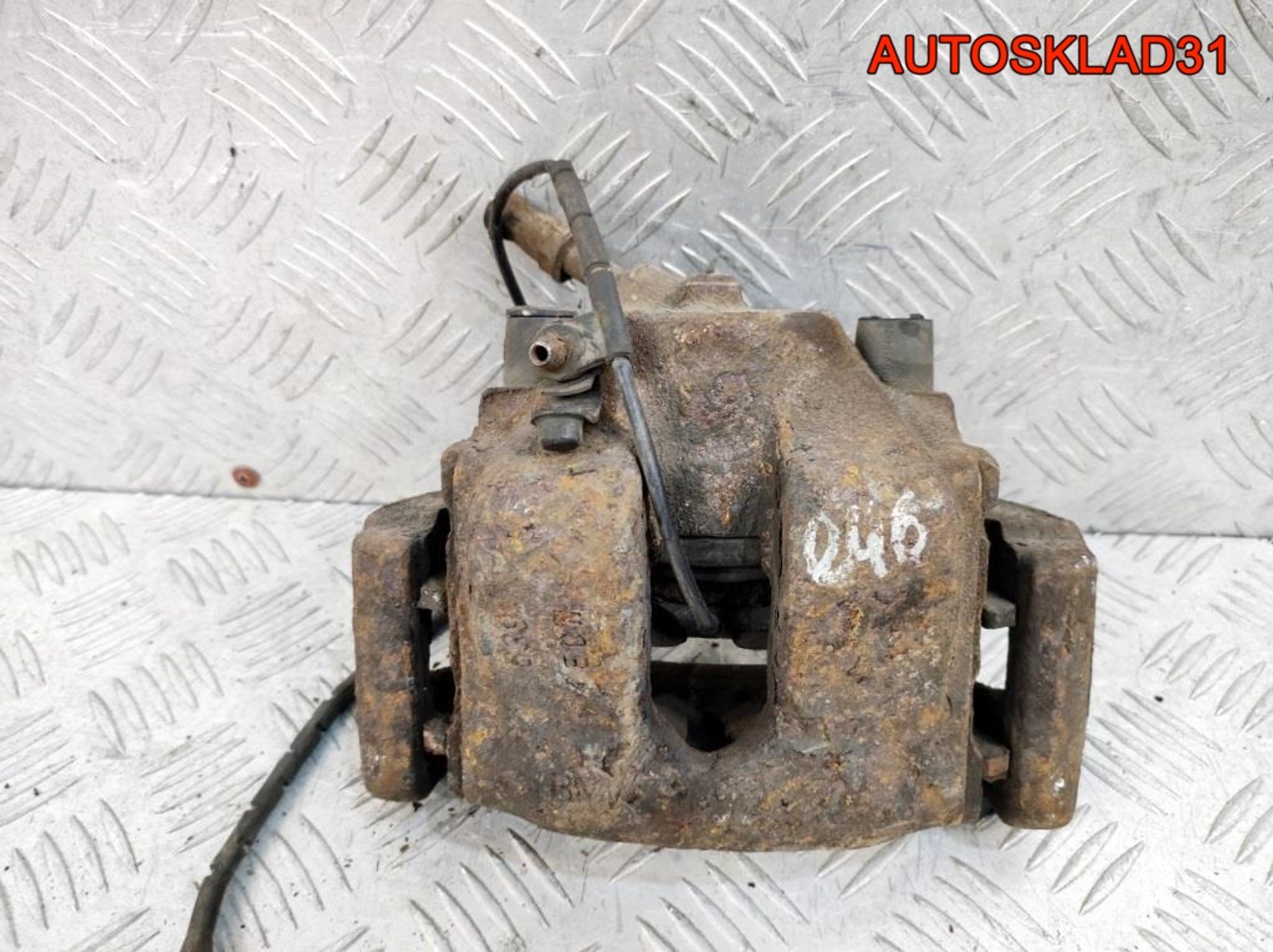 Суппорт тормозной передний левый BMW E46 34116758113, 2300 рублей, Дубовое