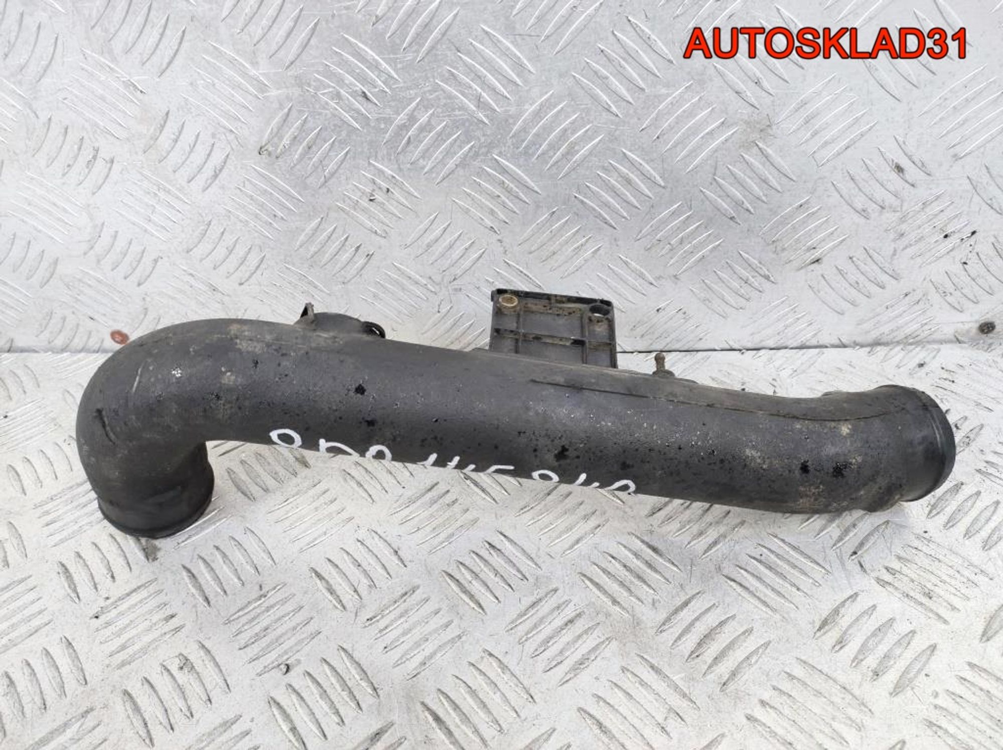 Патрубок интеркулера Audi A4 B5 8D0145840, 900 рублей, Дубовое