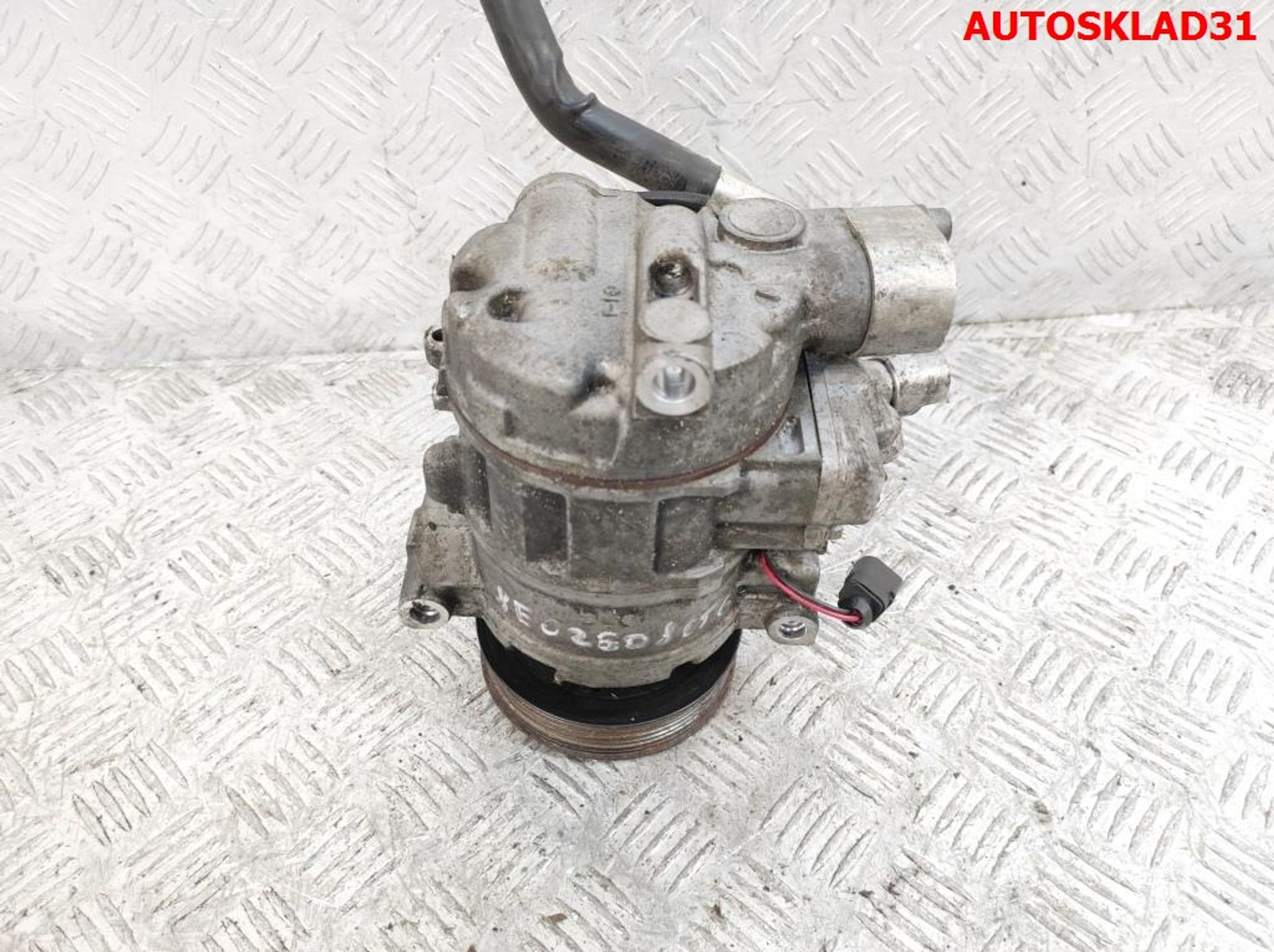 Компрессор кондиционера Audi A4 B6 2,0 ALT Бензин 8E0260805G, 12000 рублей, Дубовое