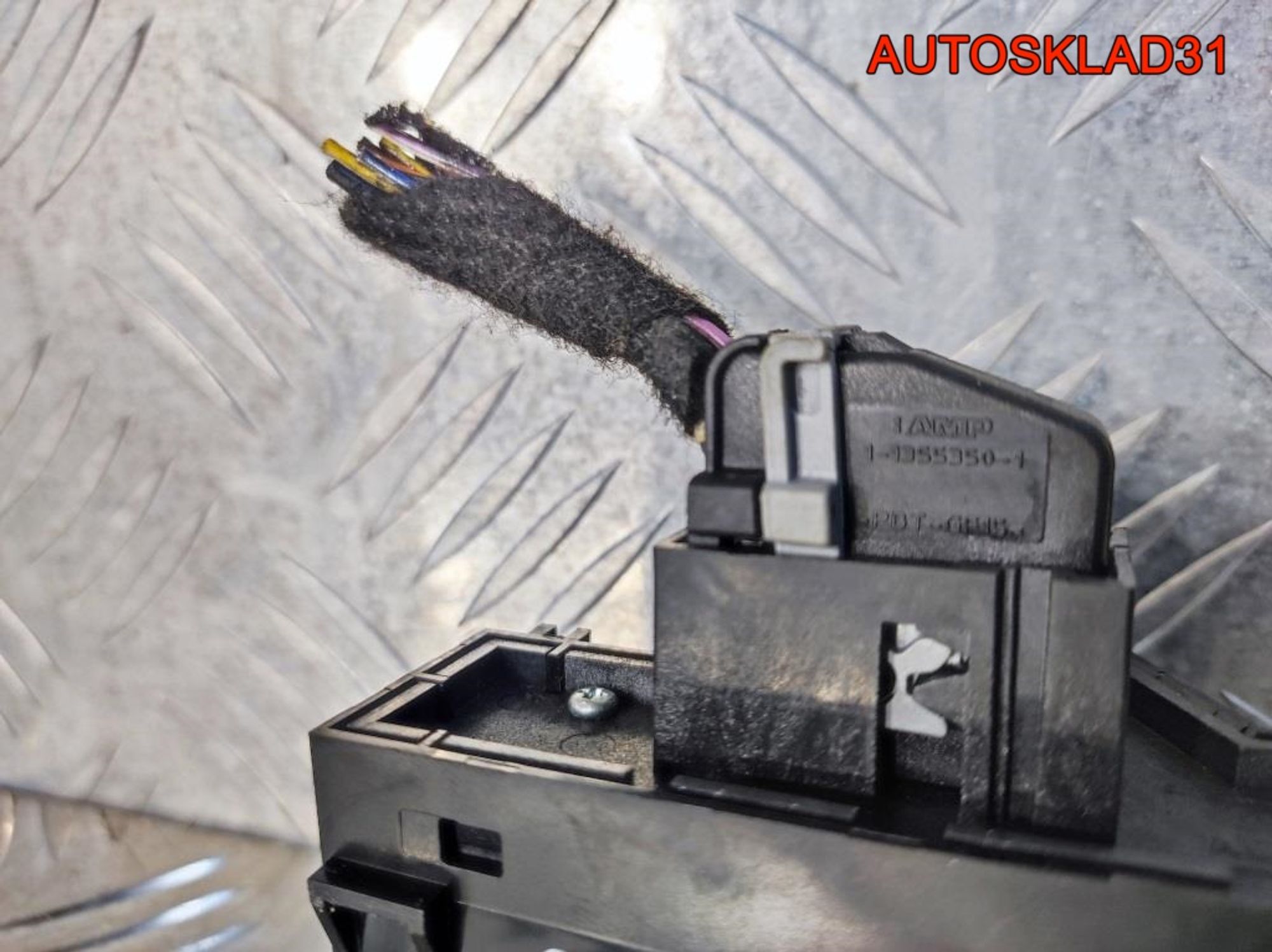 Кнопка аварийной сигнализации Opel Corsa D, 900 рублей, Дубовое