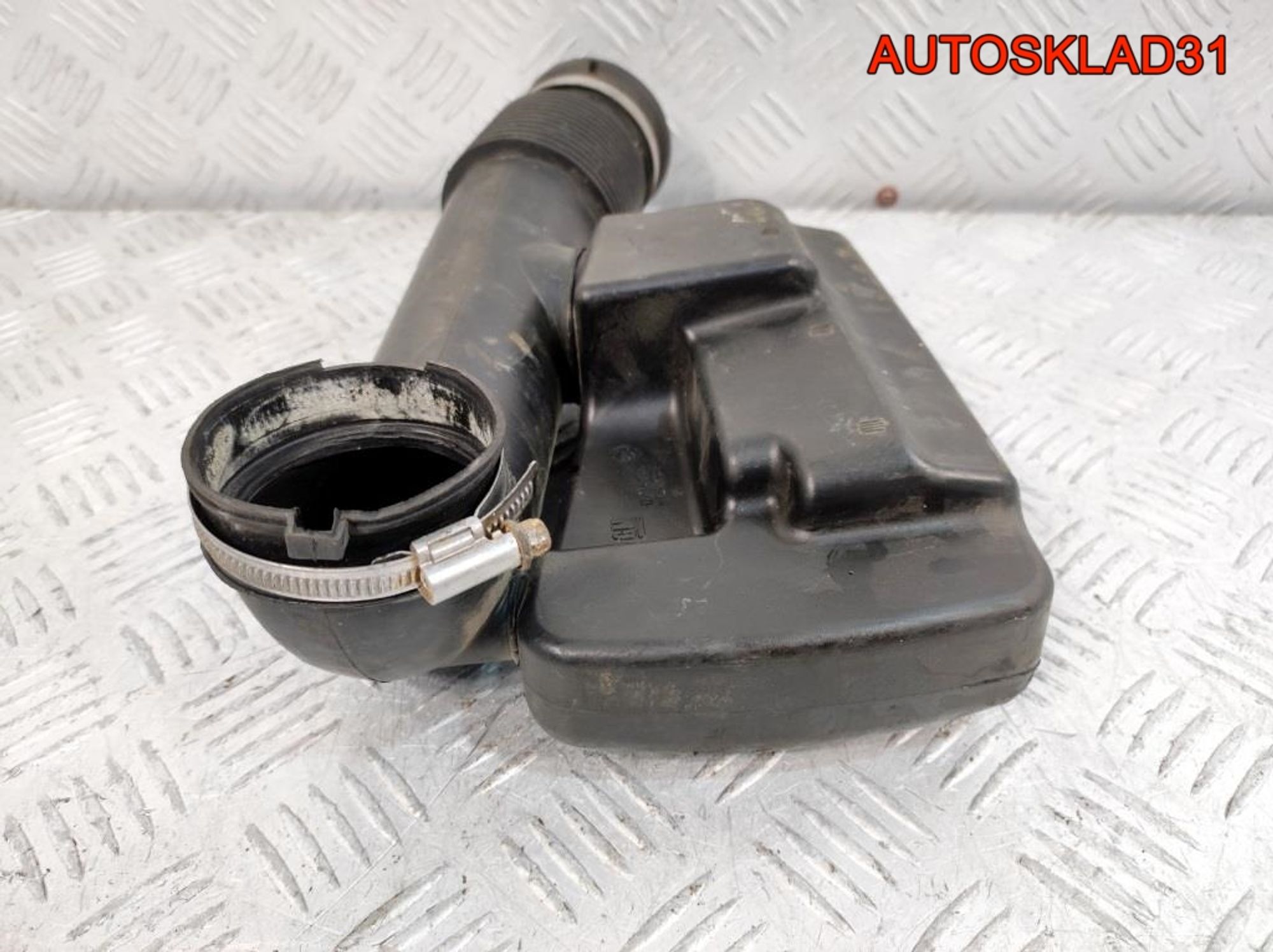 Резонатор воздушного фильтра Opel Astra G 1,6 Z16XEP 24437914, 600 рублей, Дубовое