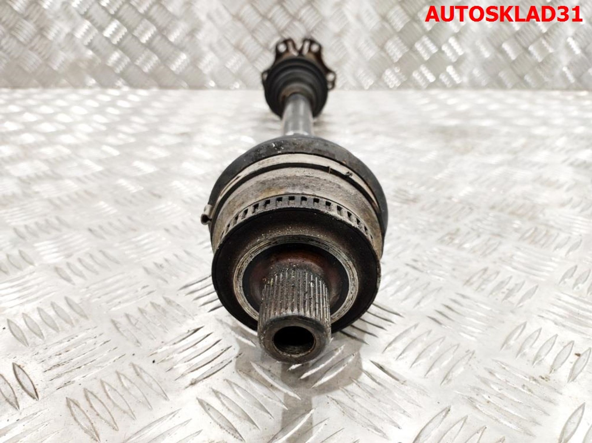 Полуось передняя левая Audi A4 B6 2.0 ALT Бензин МКПП 8E0407271AH, 5000 рублей, Дубовое