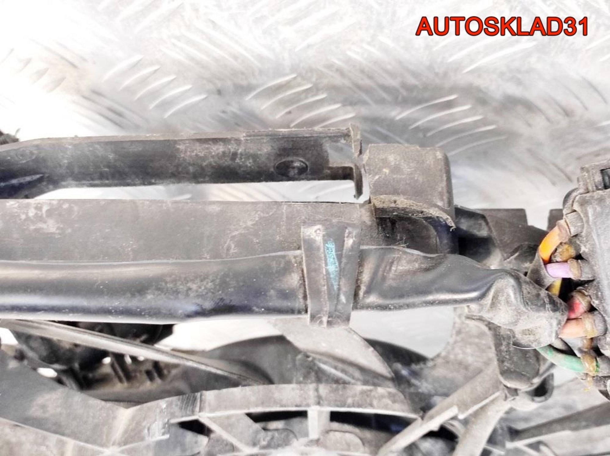 Вентилятор радиатора Audi A4 B6 8E0959501D Бензин, 9800 рублей, Дубовое