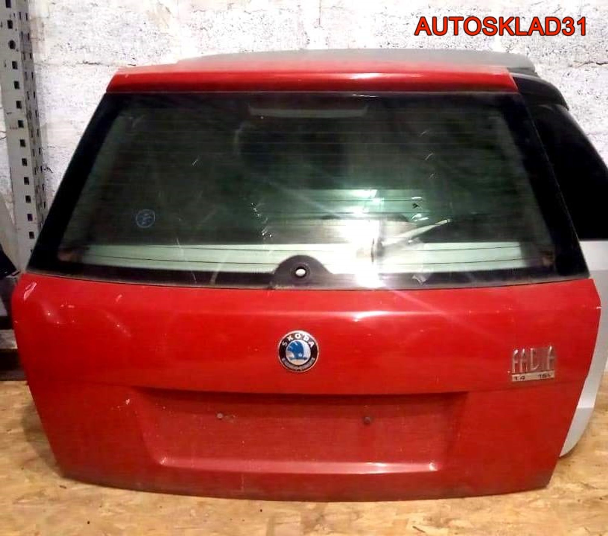 Дверь багажника Skoda Fabia 6Y0827025 Хетчбэк, 9800 рублей, Дубовое