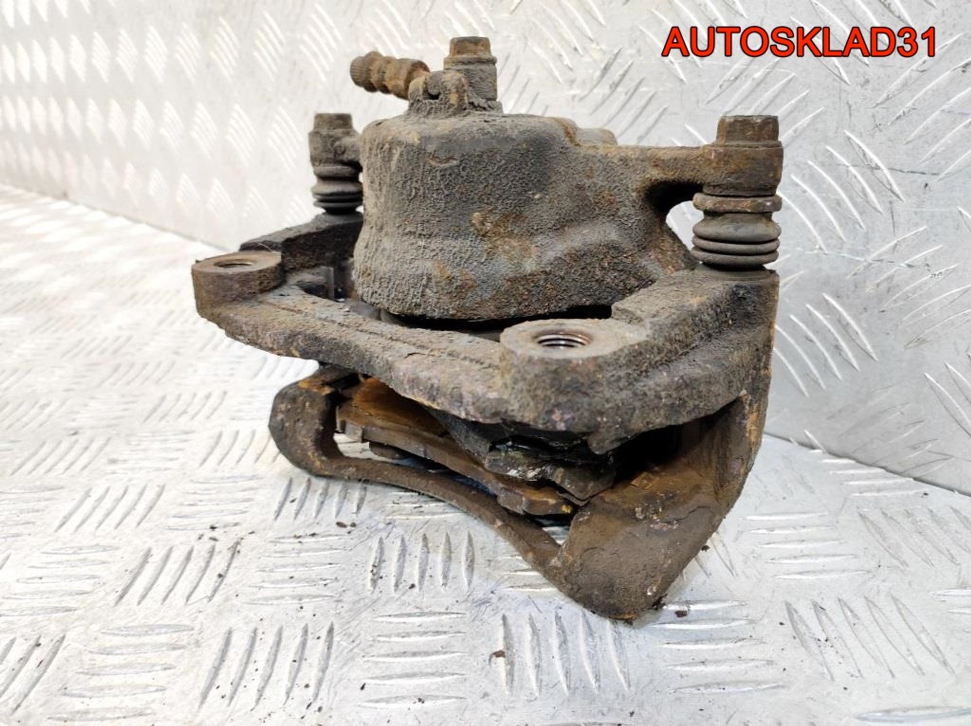 Суппорт тормозной передний левый Nissan Qashqai, 2100 рублей, Дубовое