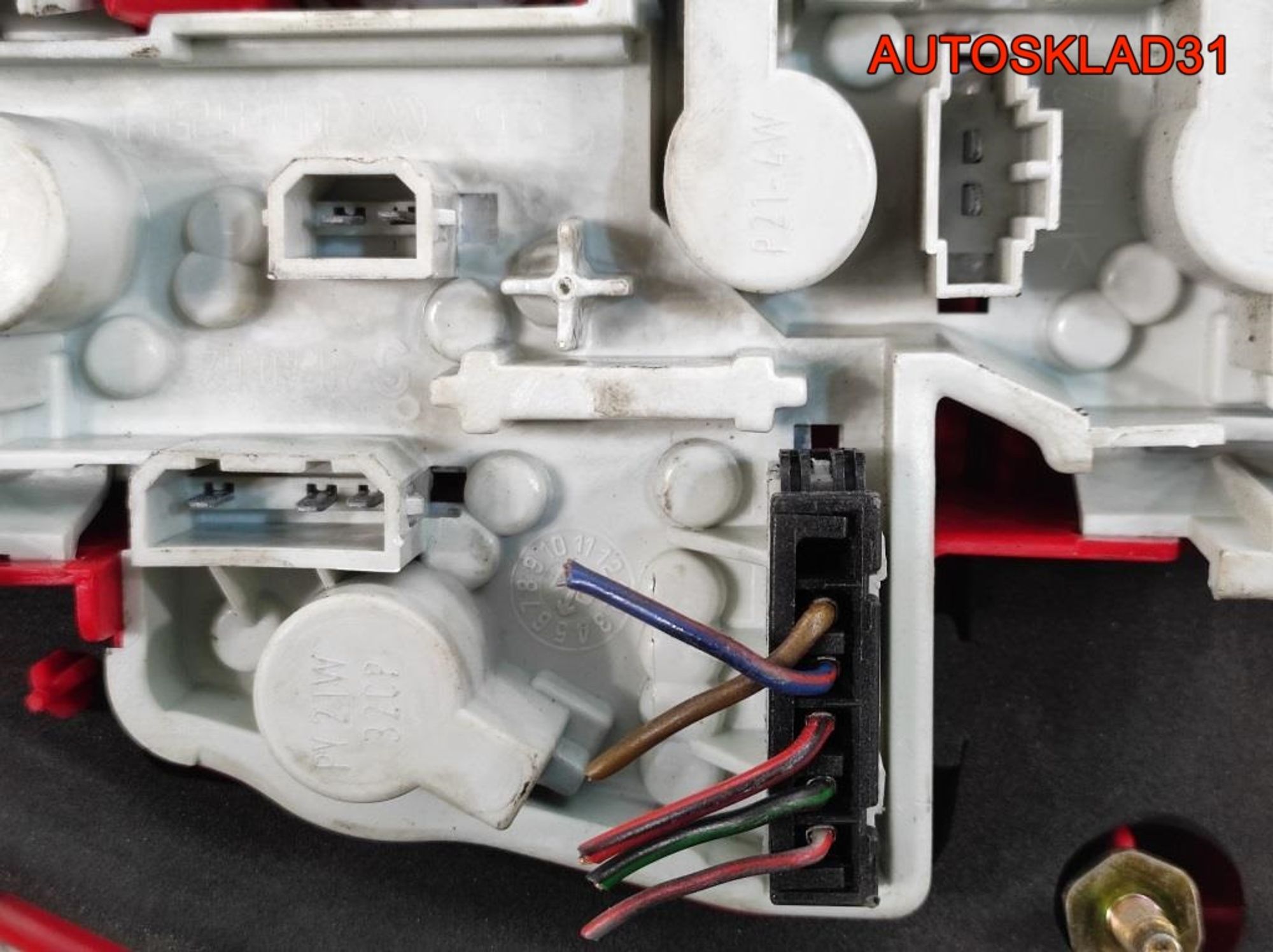 Фонарь задний правый VW Passat B5+ Седан 3B5945096AE, 7000 рублей, Дубовое