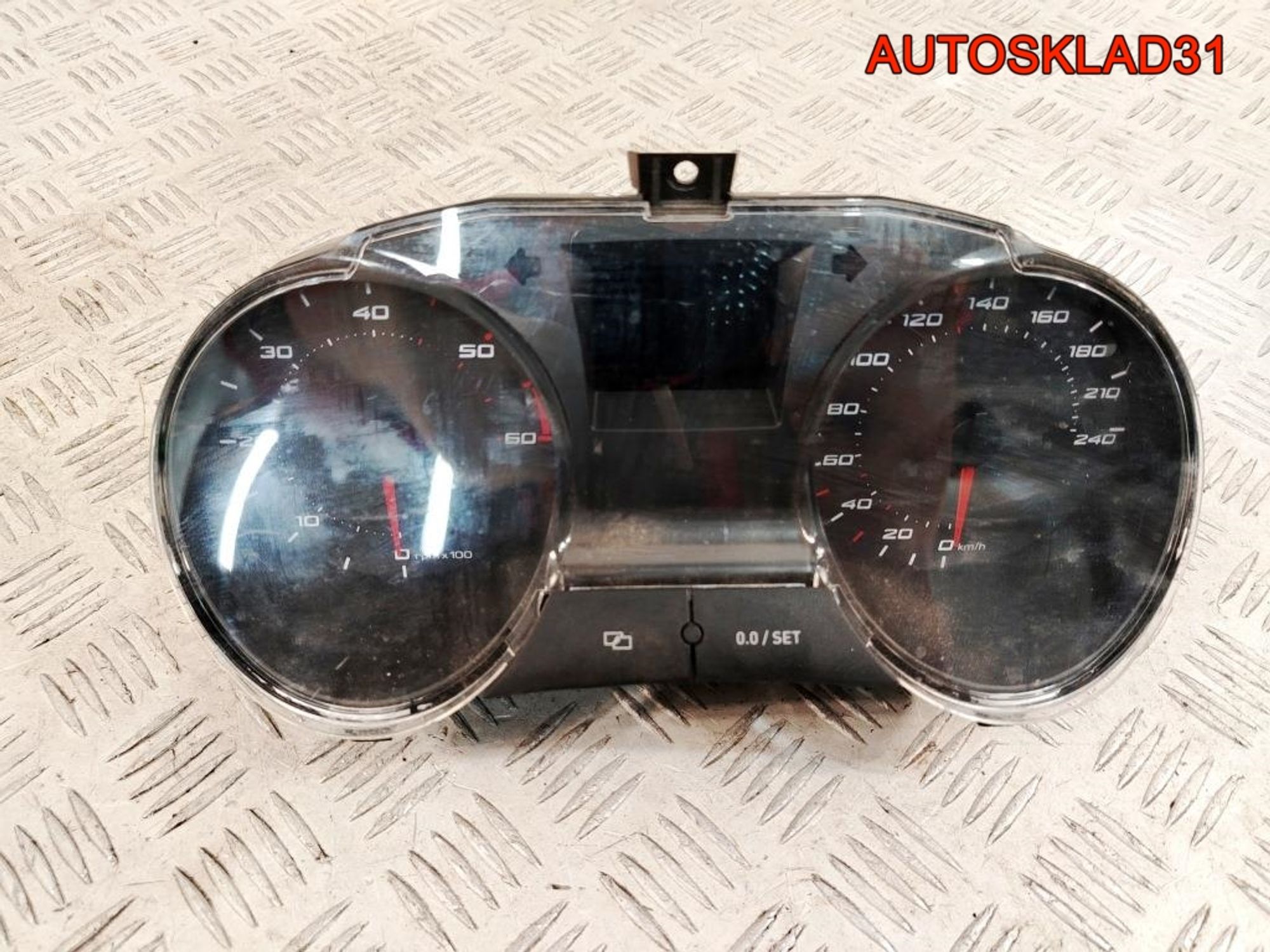 Панель приборов Seat Ibiza 4 6J0920801A 1,4 Дизель, 4500 рублей, Дубовое