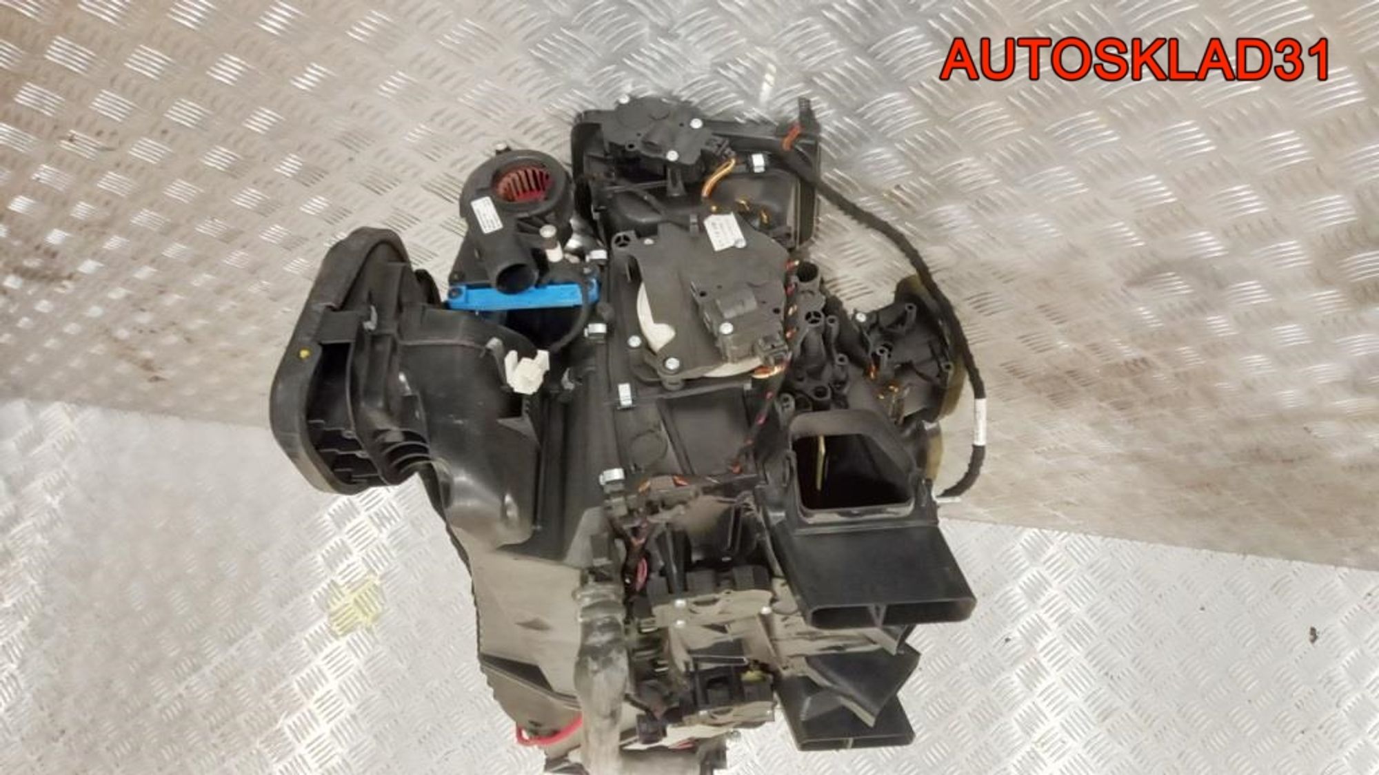 Корпус отопителя в сборе Mercedes Benz W204 A2048302260, 15000 рублей, Дубовое