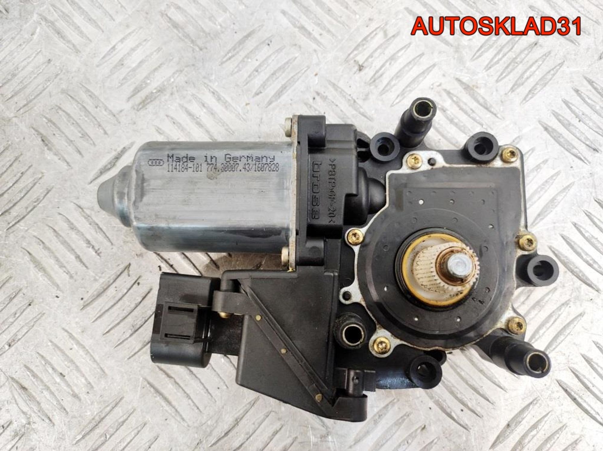 Моторчик стеклоподъёмника п/п Audi A4 Б5 8D0959802D, 800 рублей, Дубовое