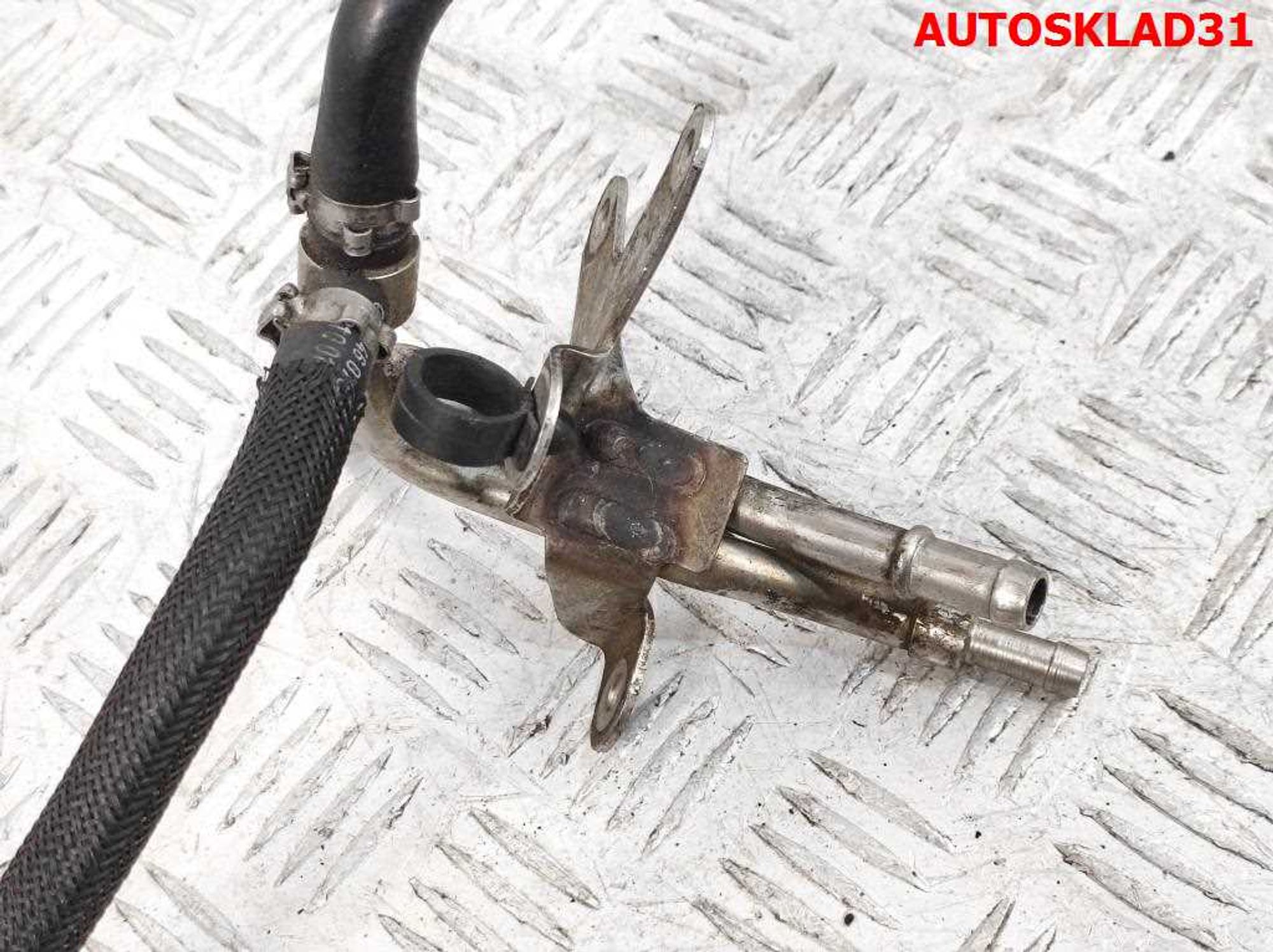 Топливная трубка Mercedes-Benz W203 2,2 Дизель A6460700532, 600 рублей, Дубовое