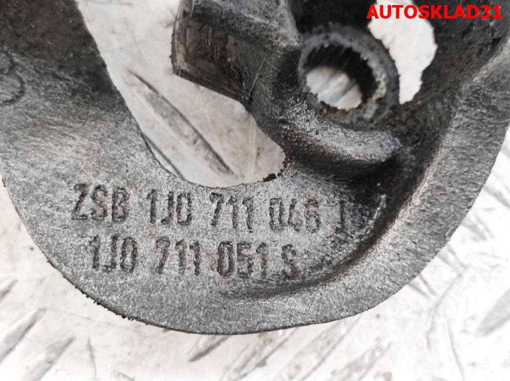 Рычаг переключения передач VW Polo 4 1,4-1,6 Бензин 1J0711046J, 3000 рублей, Дубовое