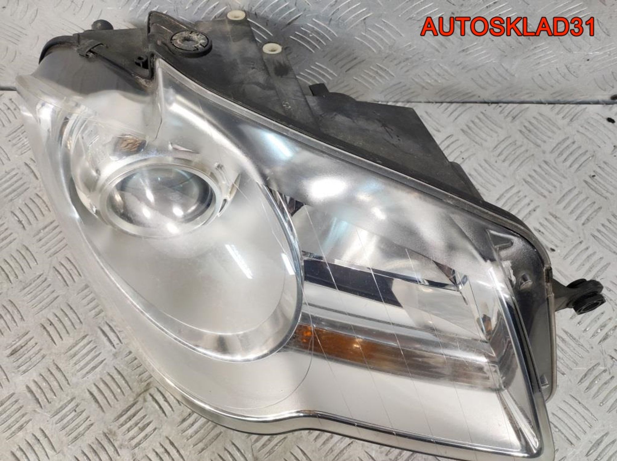 Фара правая VW Touran 1 1T1941006B Рестайлинг, 13500 рублей, Дубовое