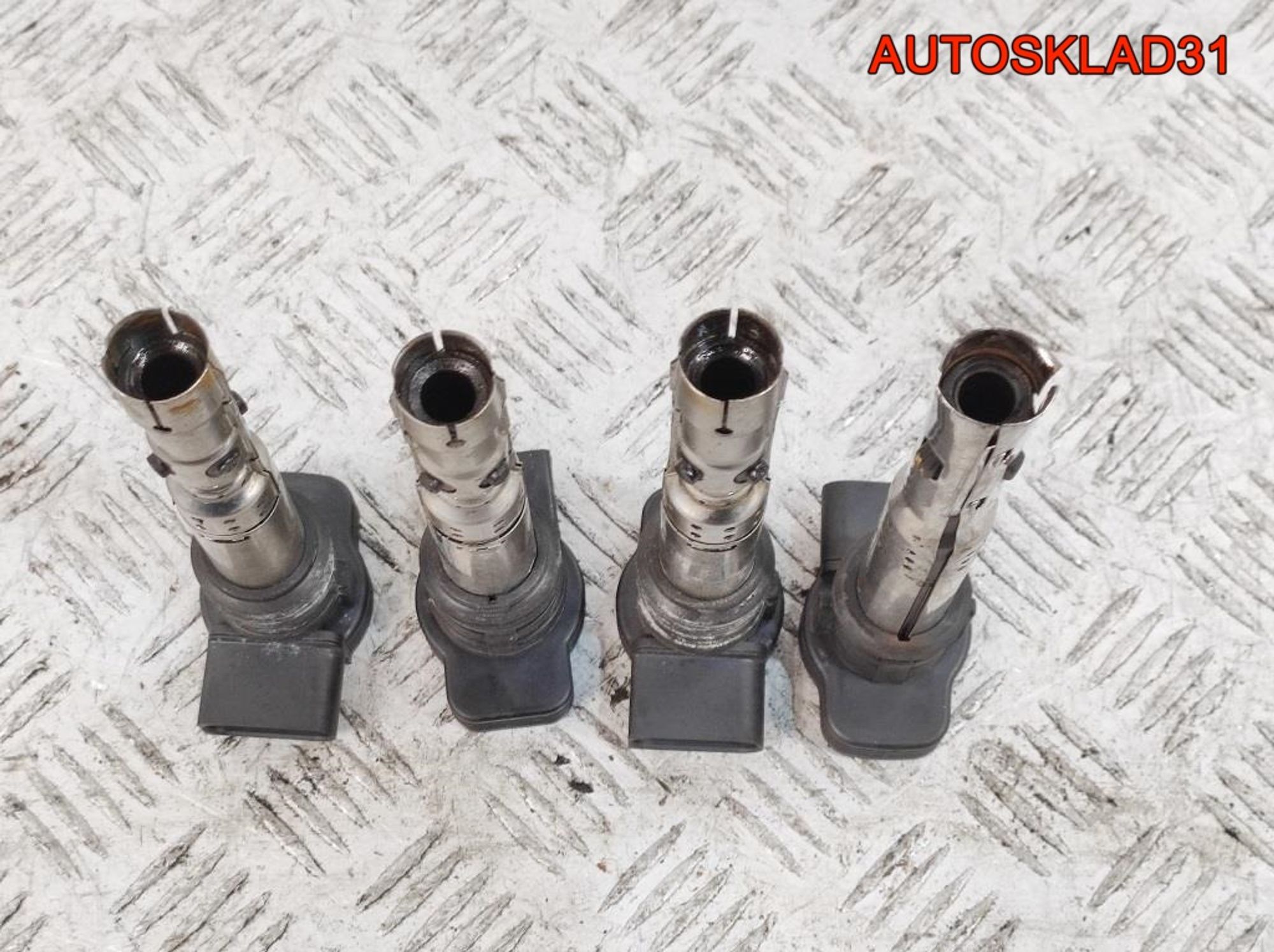 Катушка зажигания Audi A4 B7 2,0 ALT 06A905115D, 700 рублей, Дубовое