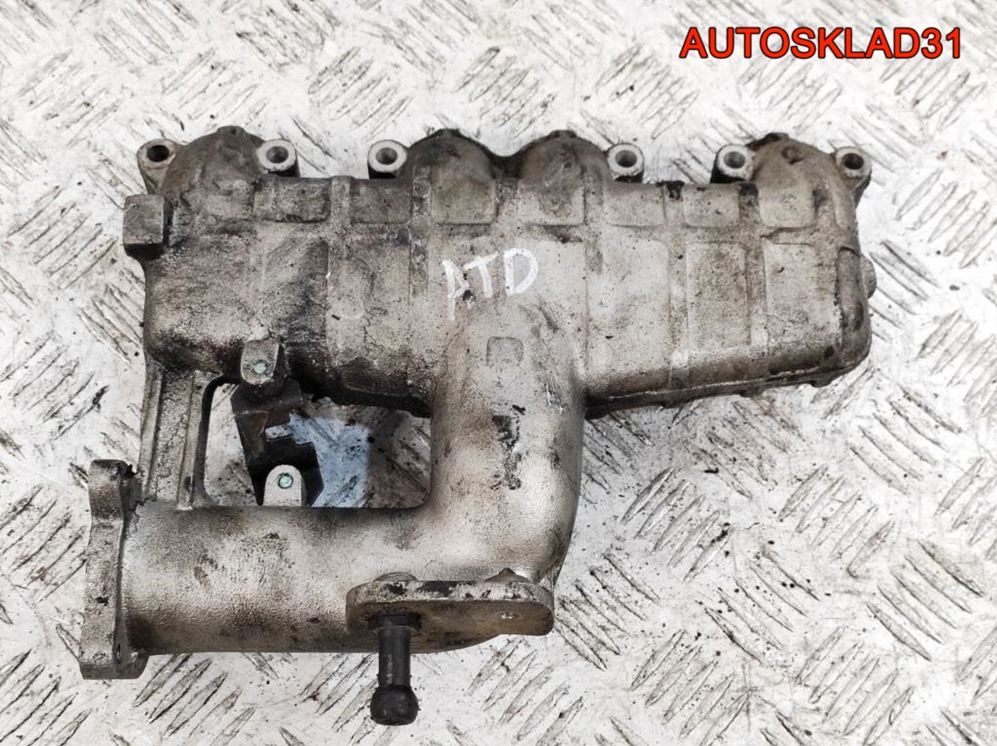 Коллектор впускной VW Golf 4 1,9 ATD Дизель 038129713J, 600 рублей, Дубовое