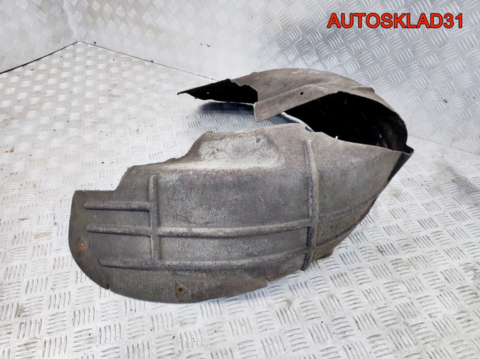 Локер задний правый Ford Focus 2 Хетчбэк, 2900 рублей, Дубовое