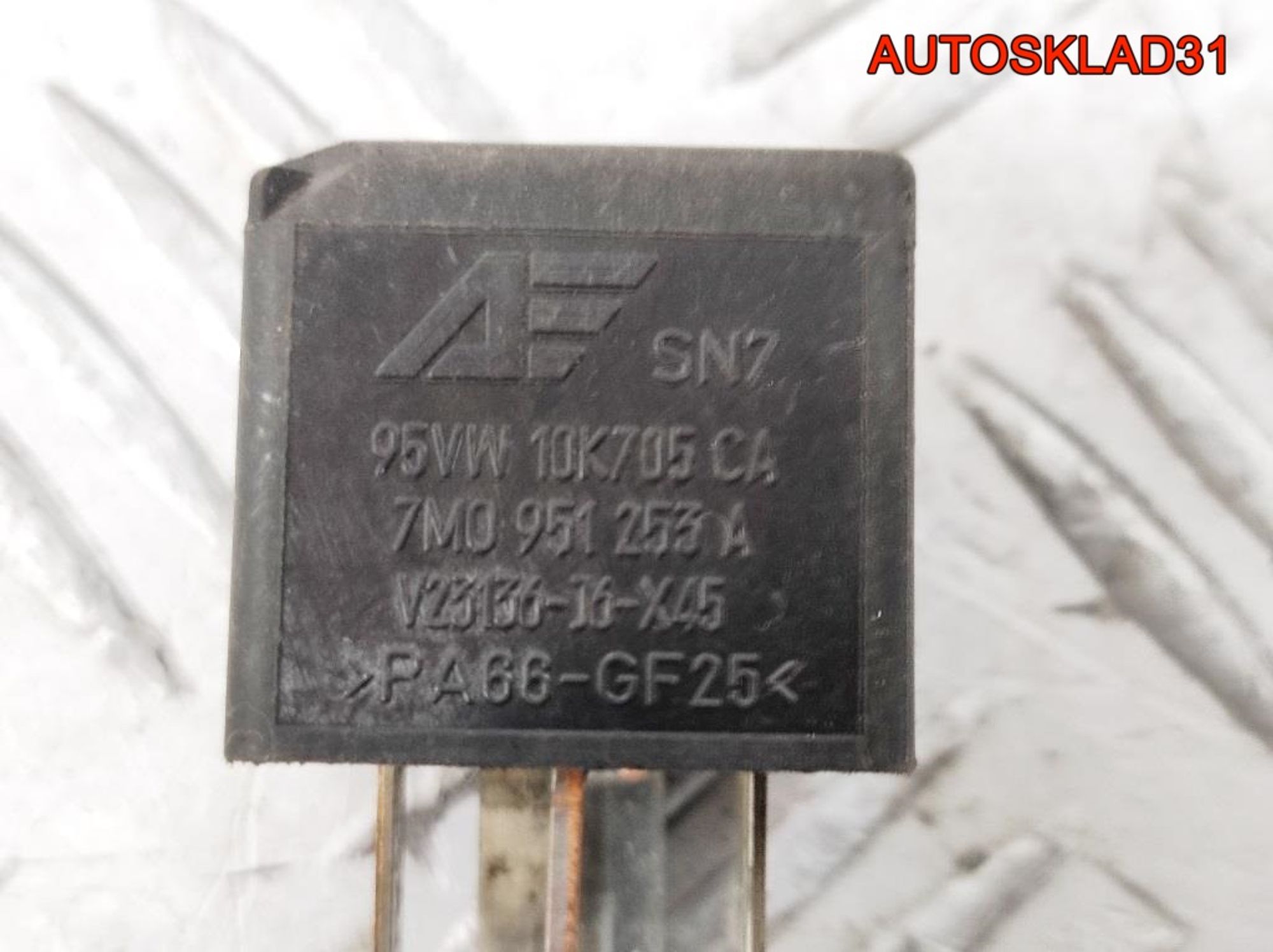 Реле вентилятора №100 VW Touareg 7M0951253A, 600 рублей, Дубовое