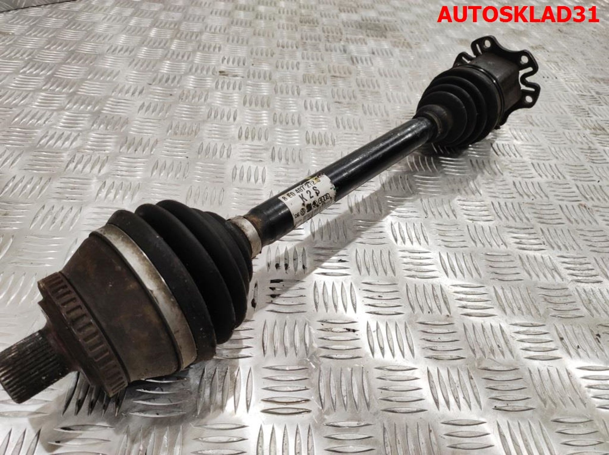 Полуось передняя правая Audi A4 B6 8E0407272S 3,0 Бензин МКПП, 5000 рублей, Дубовое
