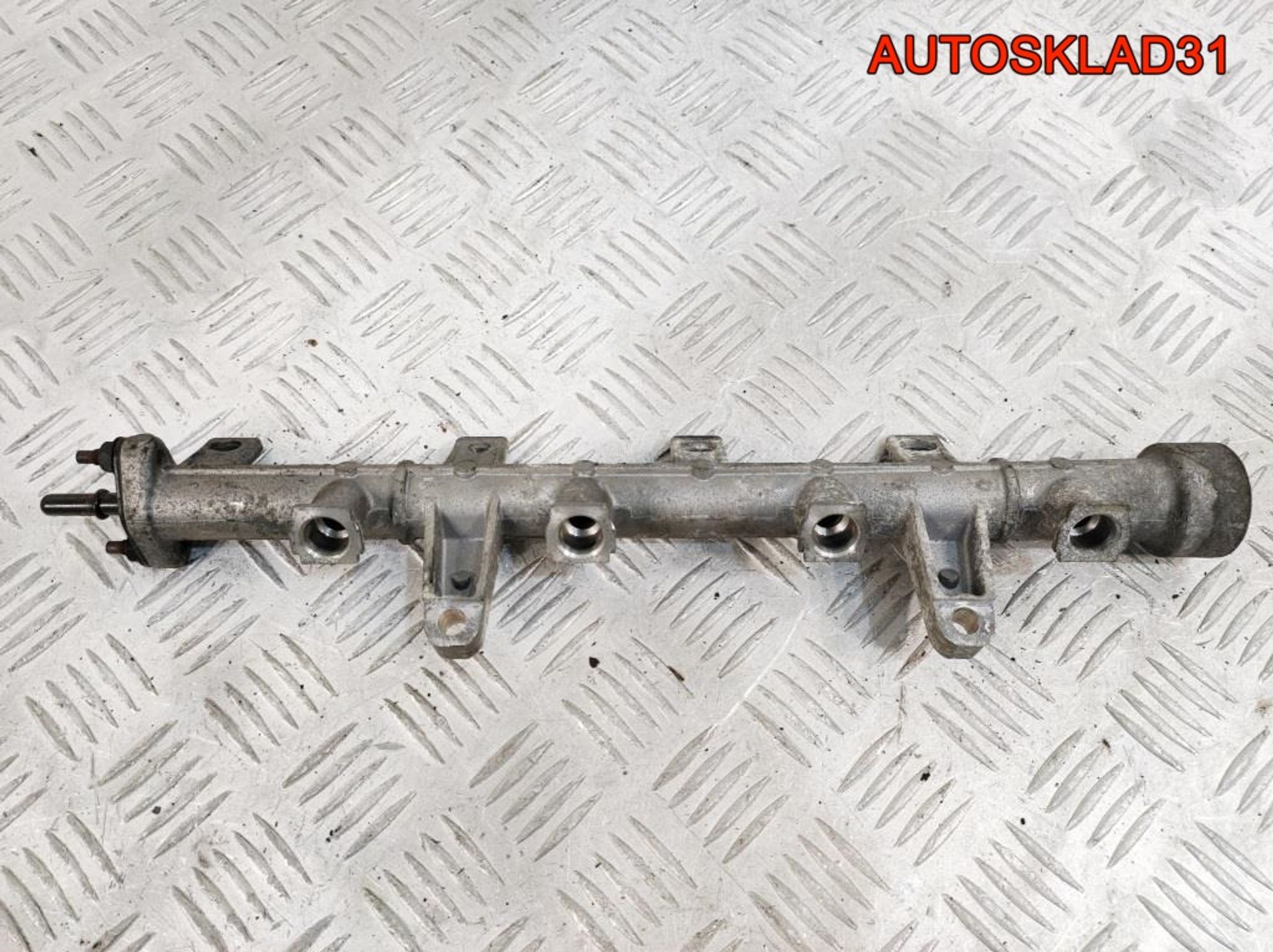 Рейка топливная Hyundai Getz 1,4 G4EE 3534026900, 500 рублей, Дубовое