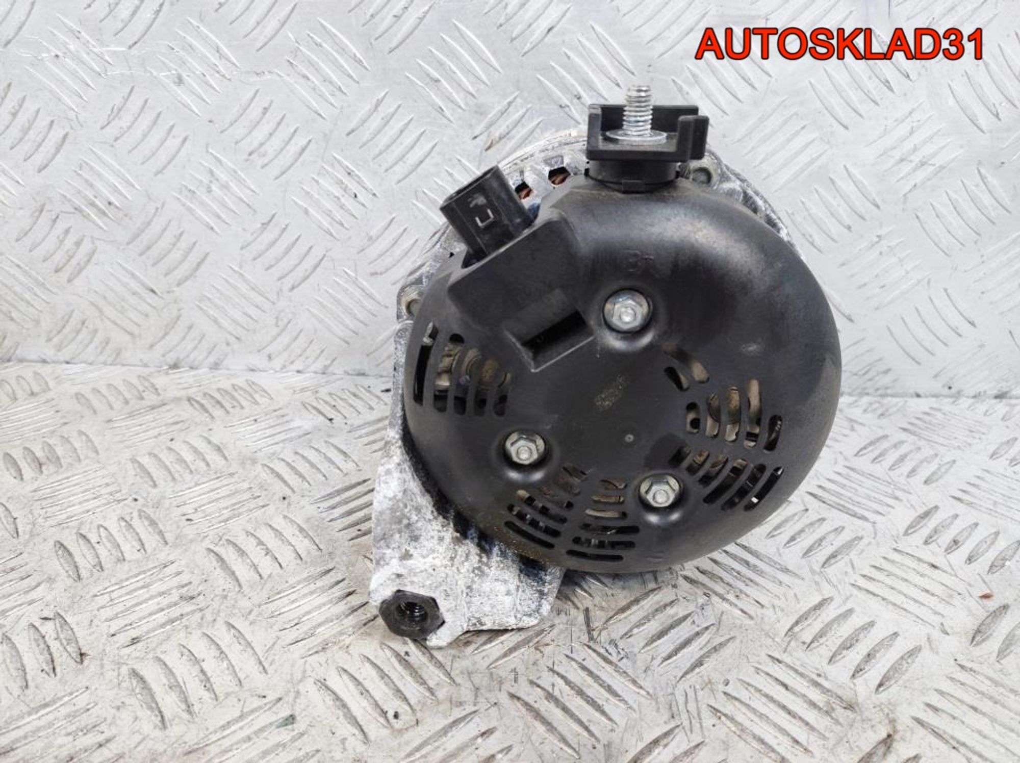Генератор 180A BMW F30 2,0 B47D20A 12317640132, 8100 рублей, Дубовое