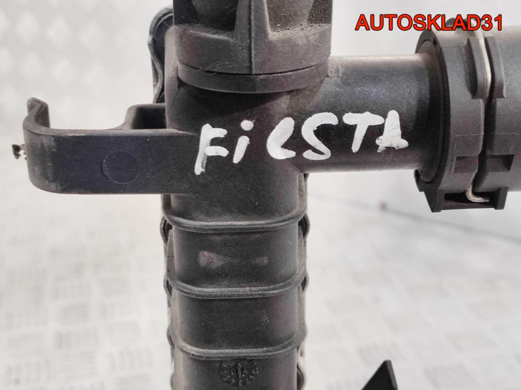 Радиатор основной Ford Fiesta 5 1,4 Дизель 2S6H8C342AE, 2000 рублей, Дубовое