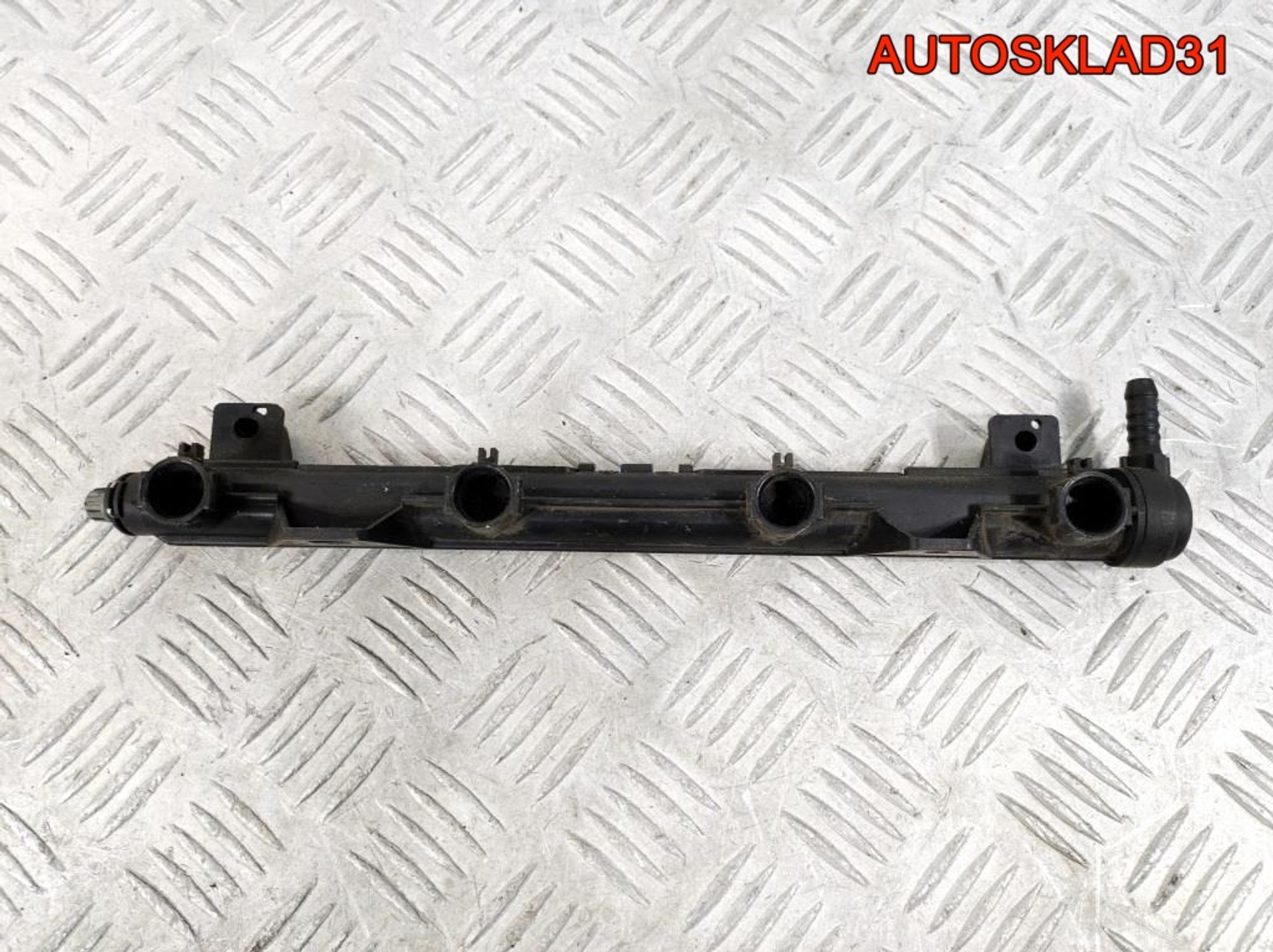 Рейка топливная Volkswagen Polo 1,4 BUD 036133320, 900 рублей, Дубовое