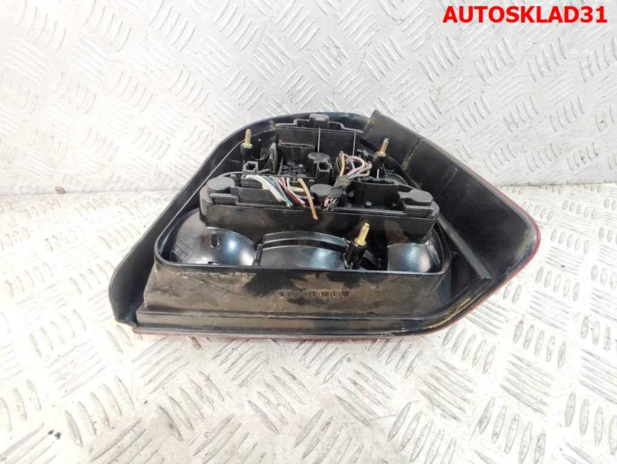 Фонарь задний левый VW Golf 3 1H6945111E, 2500 рублей, Дубовое