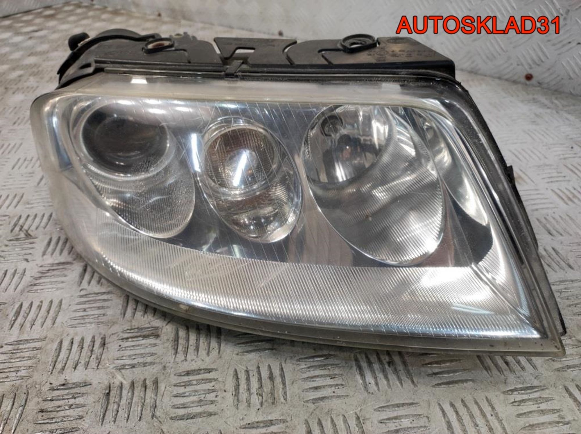 Фары Ксенон Комплект VW Passat B5+ 3B7941015M, 30000 рублей, Дубовое