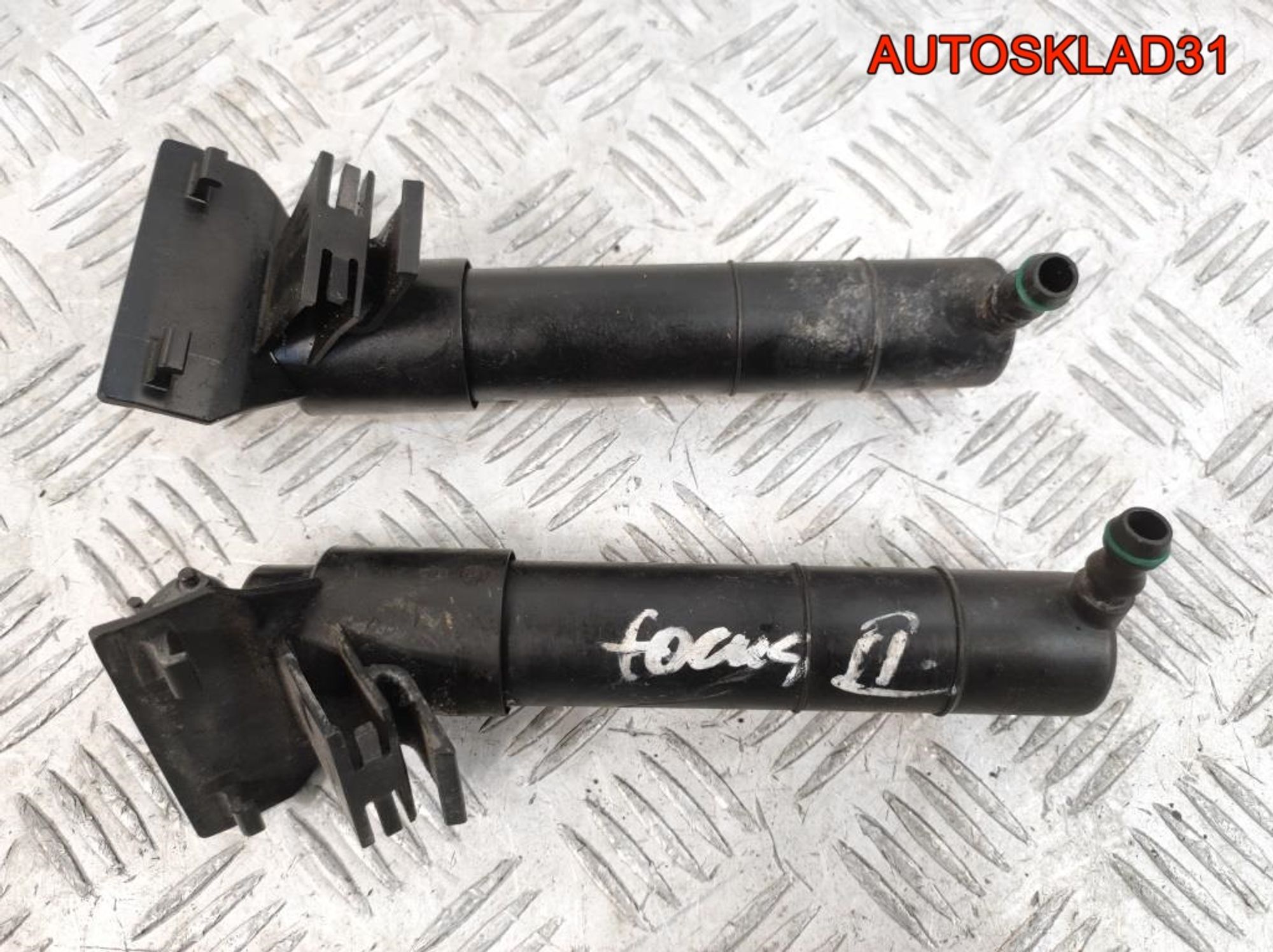 Форсунка омывателя фары Ford Focus 2 4M5113L014AB, 7000 рублей, Дубовое