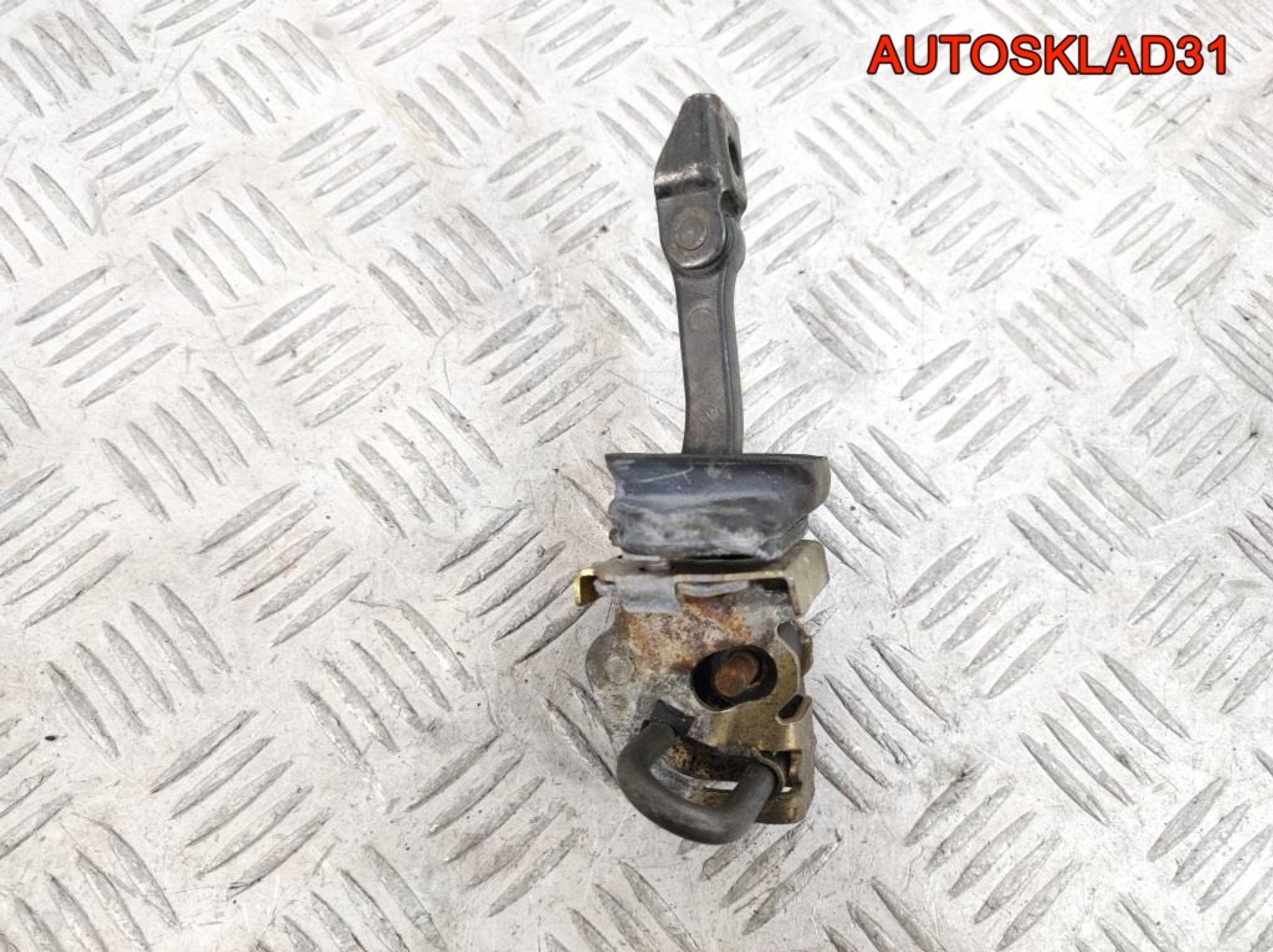 Ограничитель двери передней правой BMW E46 51218160959, 1200 рублей, Дубовое