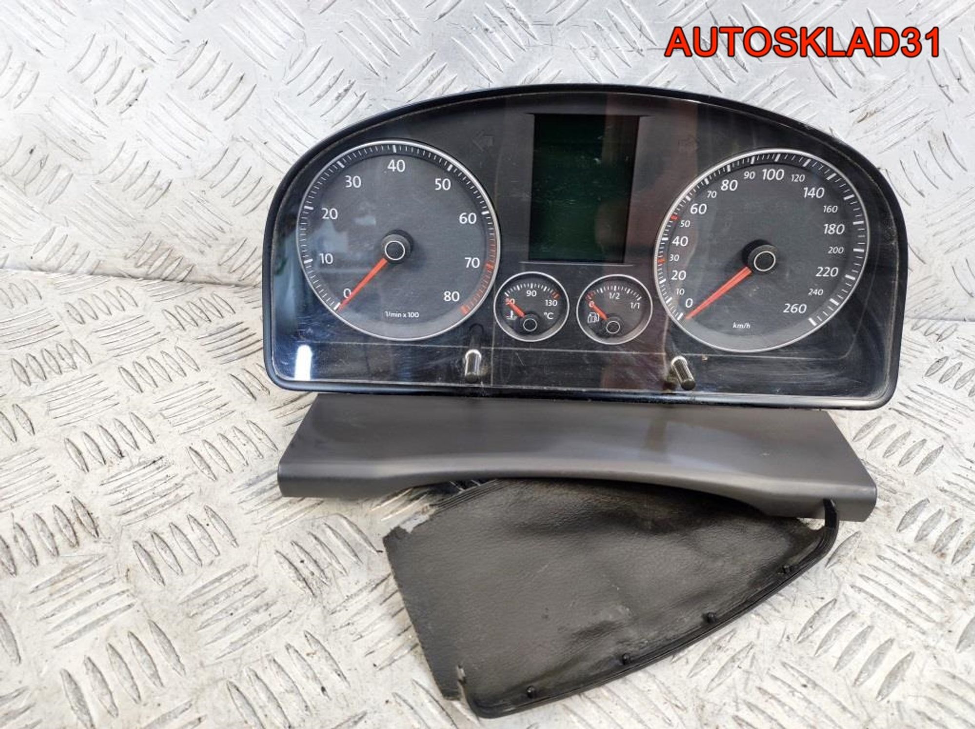 Панель приборов VW Touran 1T0920874E Бензин, 8100 рублей, Дубовое