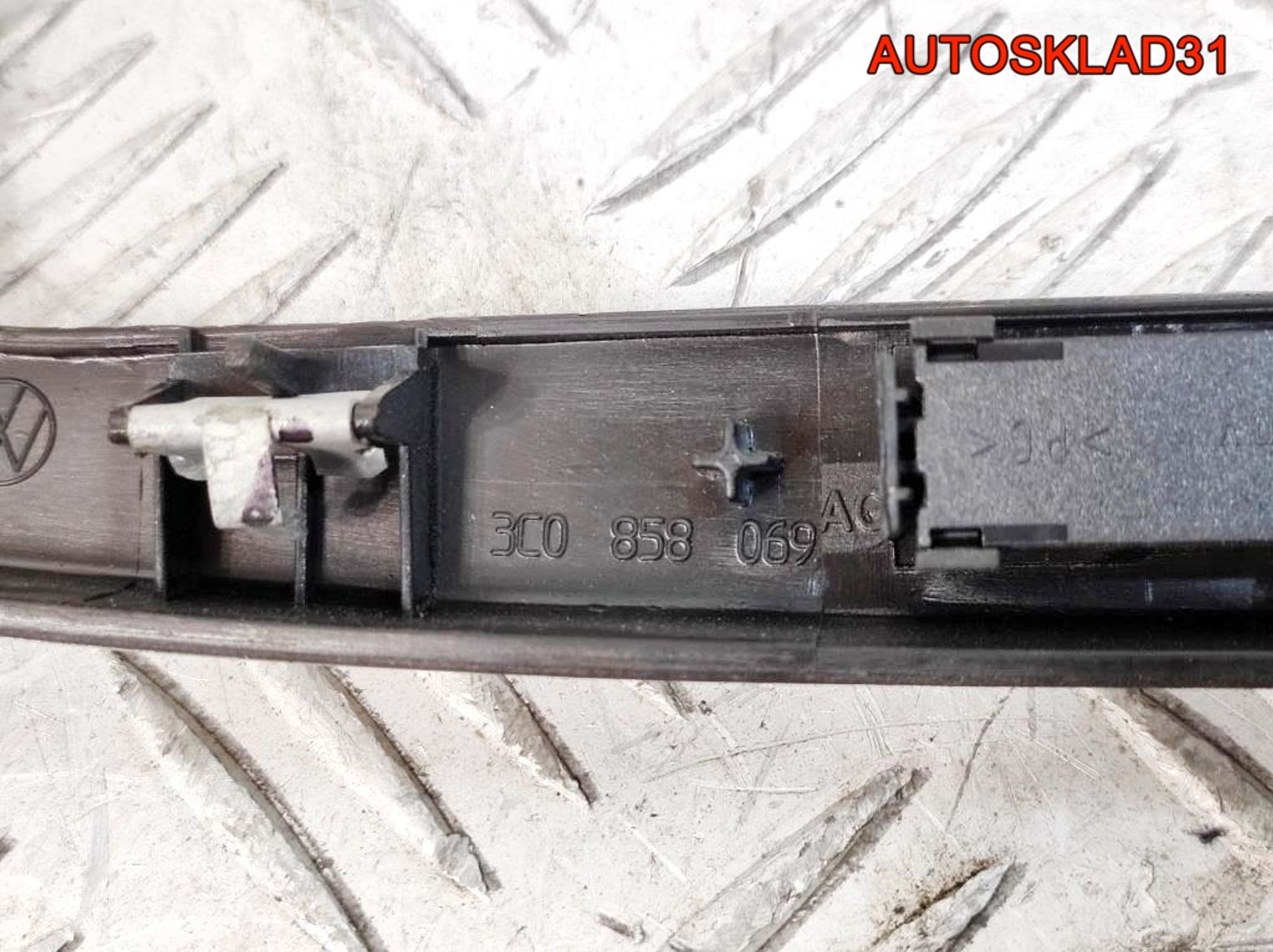 Комплект накладок салона VW Passat B6 3C0858069AE, 10000 рублей, Дубовое