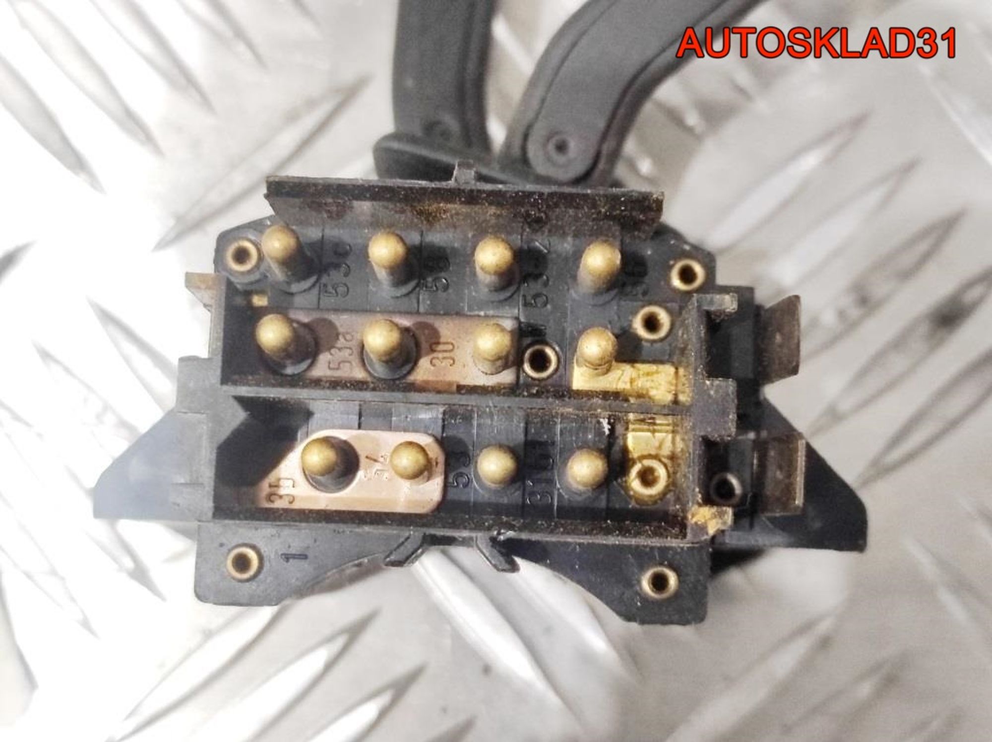 Переключатель стеклоочистителя Ford Sierra 90BG11K665DD, 1000 рублей, Дубовое