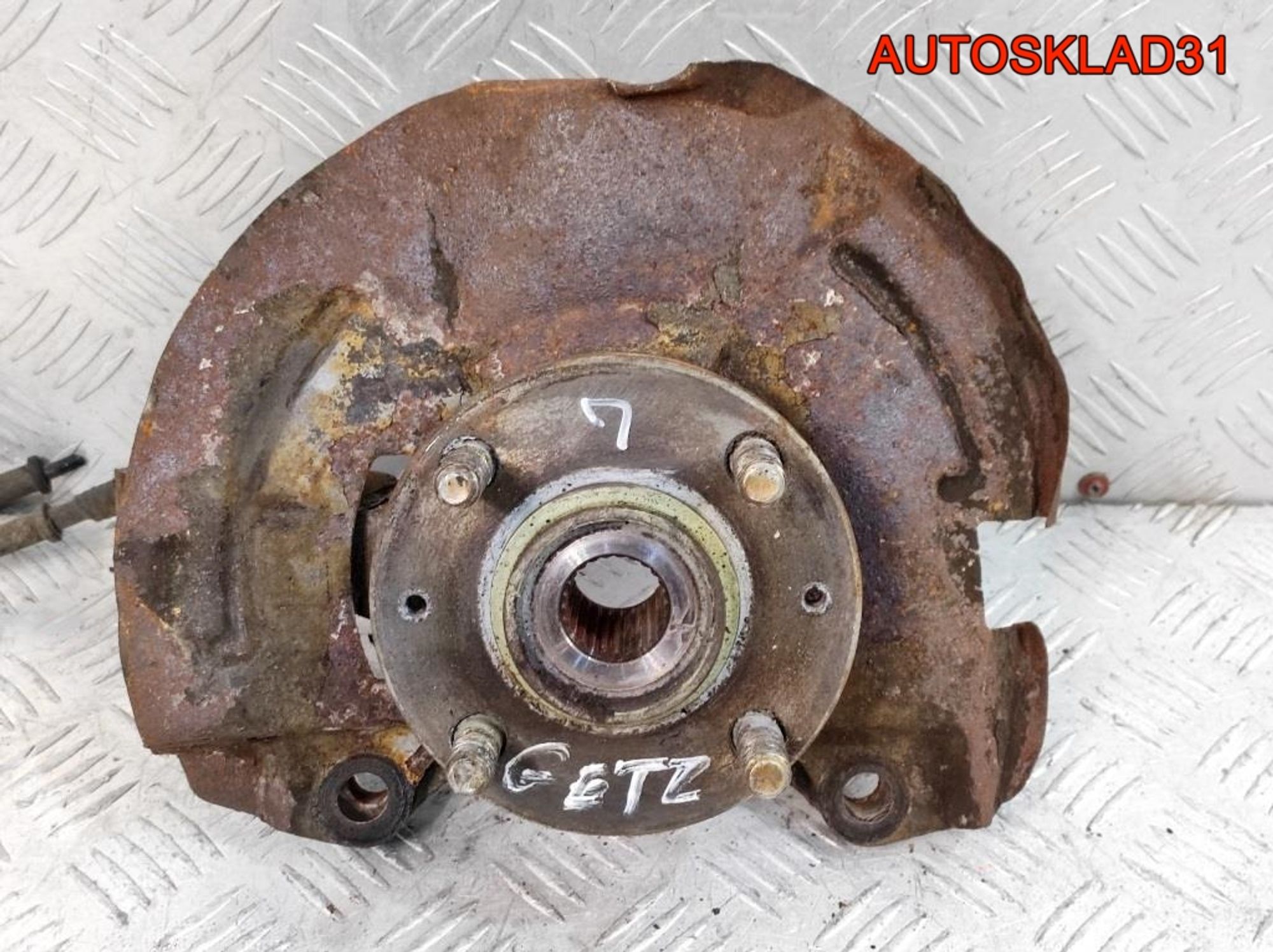Кулак поворотный передний левый в сборе Hyundai Getz 517151C110, 4500 рублей, Дубовое