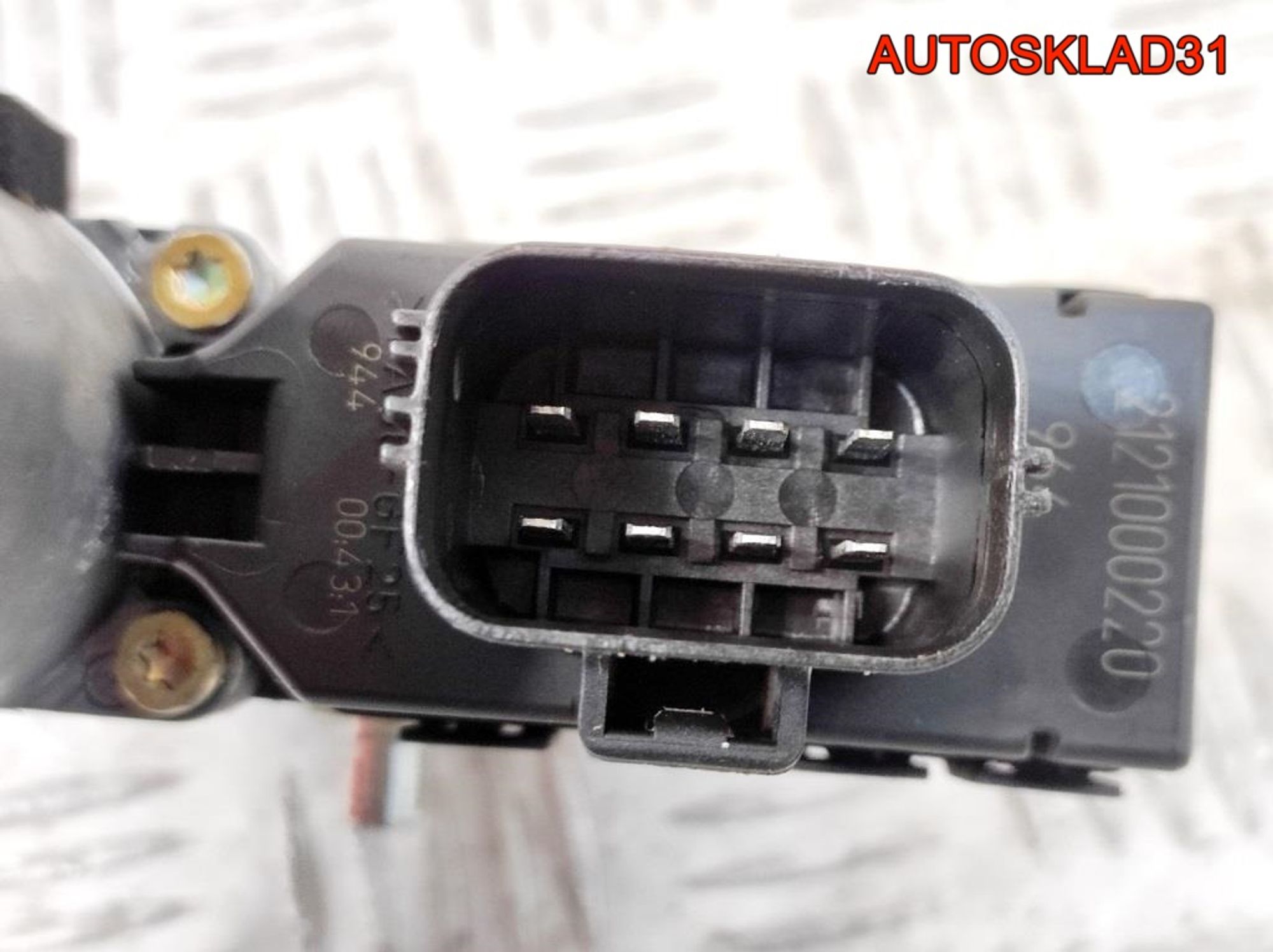 Моторчик стеклоподъемника з/л Ford Focus 1 0130821903, 700 рублей, Дубовое