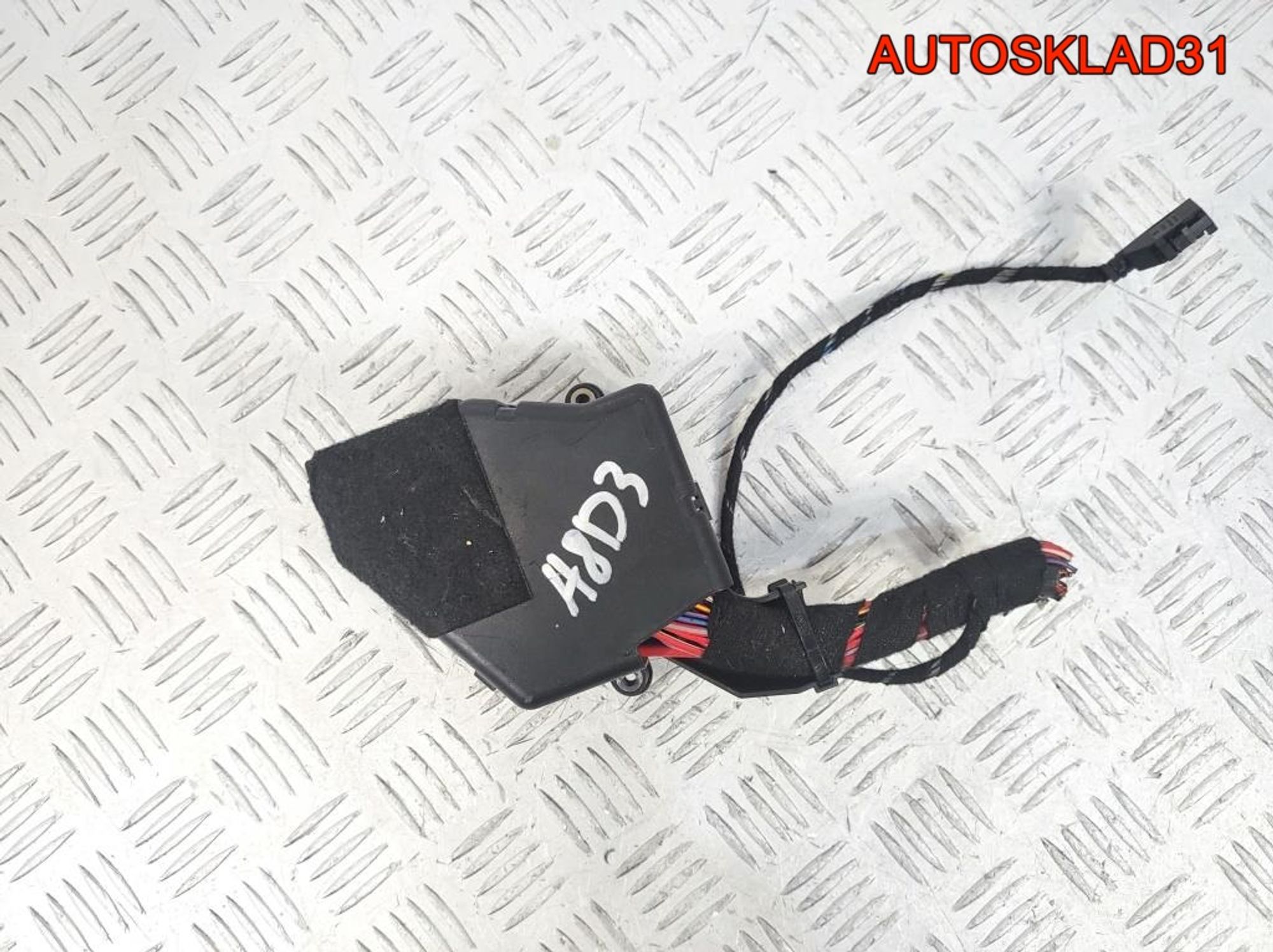 Блок предохранителей салонный Audi A8 D3 8D1941824, 900 рублей, Дубовое