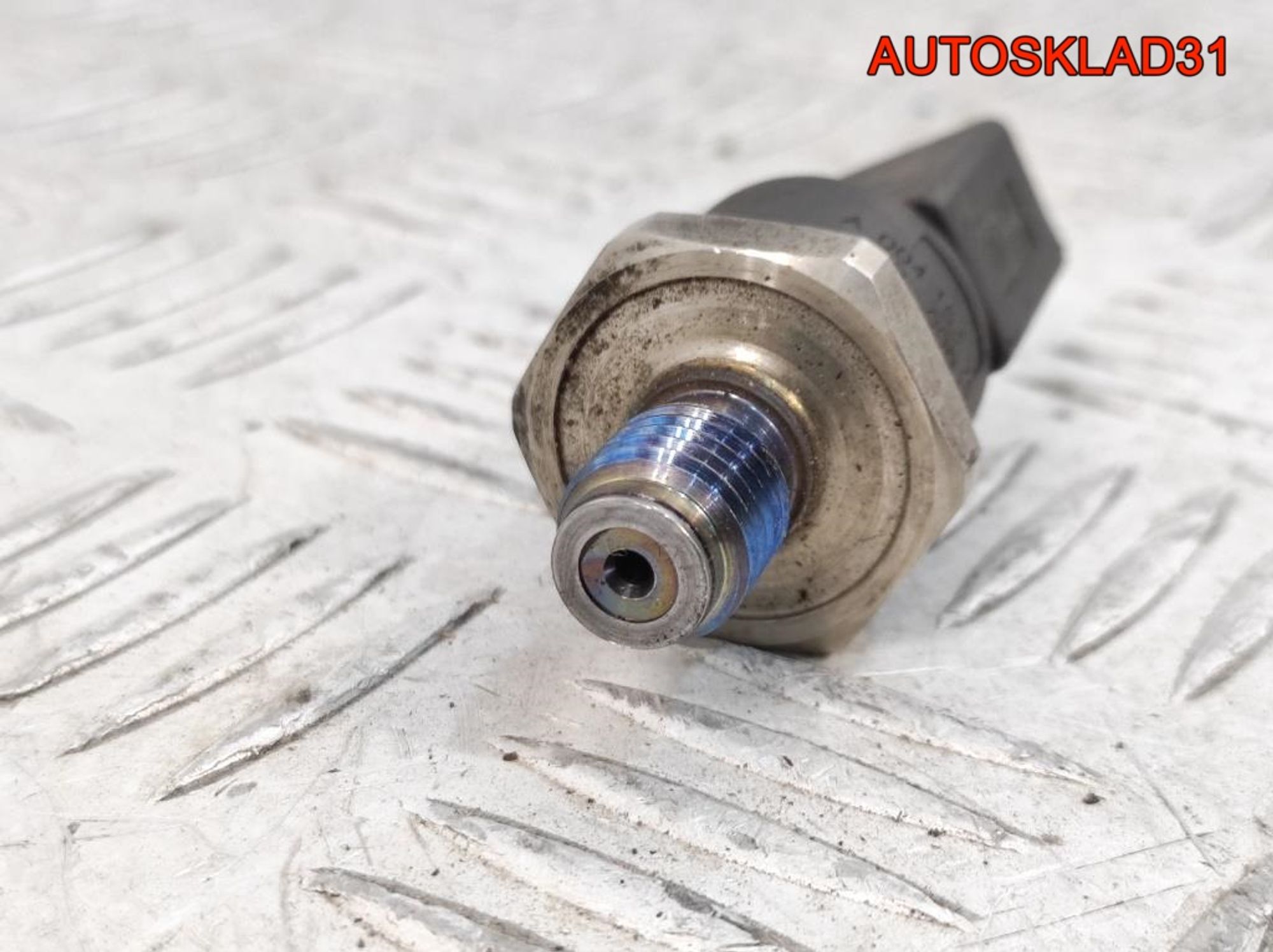 Датчик давления топлива Mercedes W203 2,2 Дизель A0041537528, 2500 рублей, Дубовое