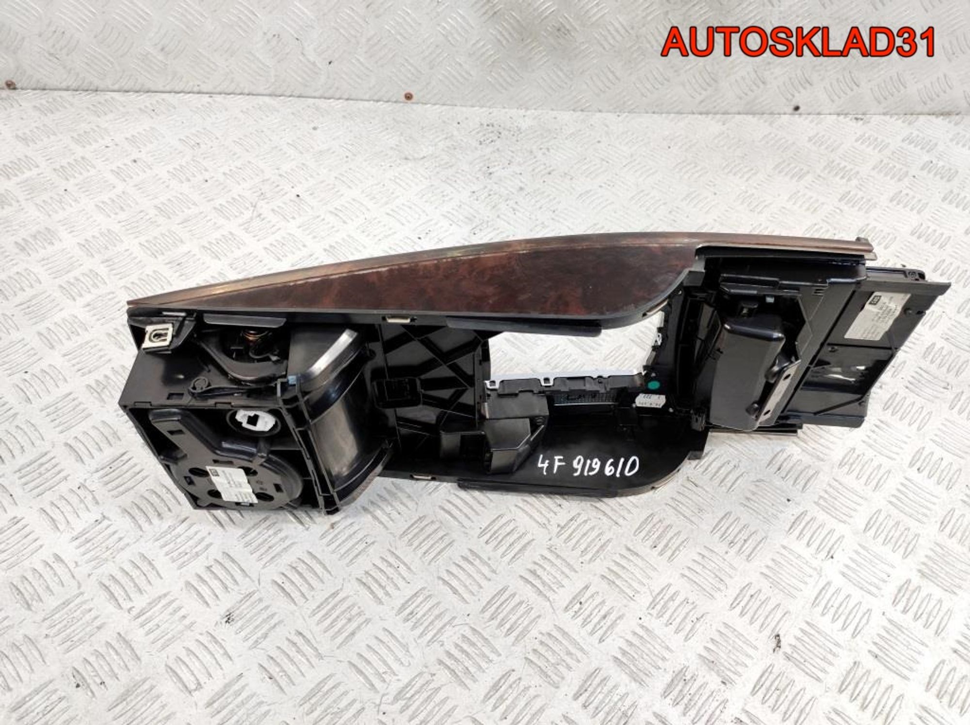 Консоль центральная в сборе Audi A6 C6 4F1864261, 7200 рублей, Дубовое