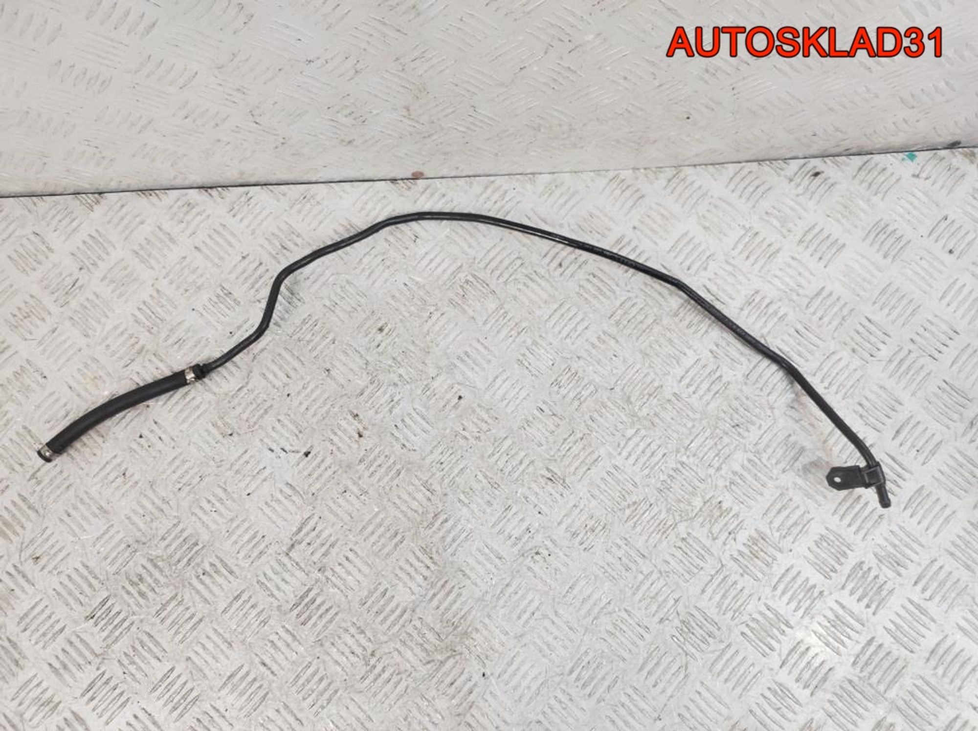 Трубка вентиляционная VW Passat B5 1,8 Бензин 050133787, 300 рублей, Дубовое