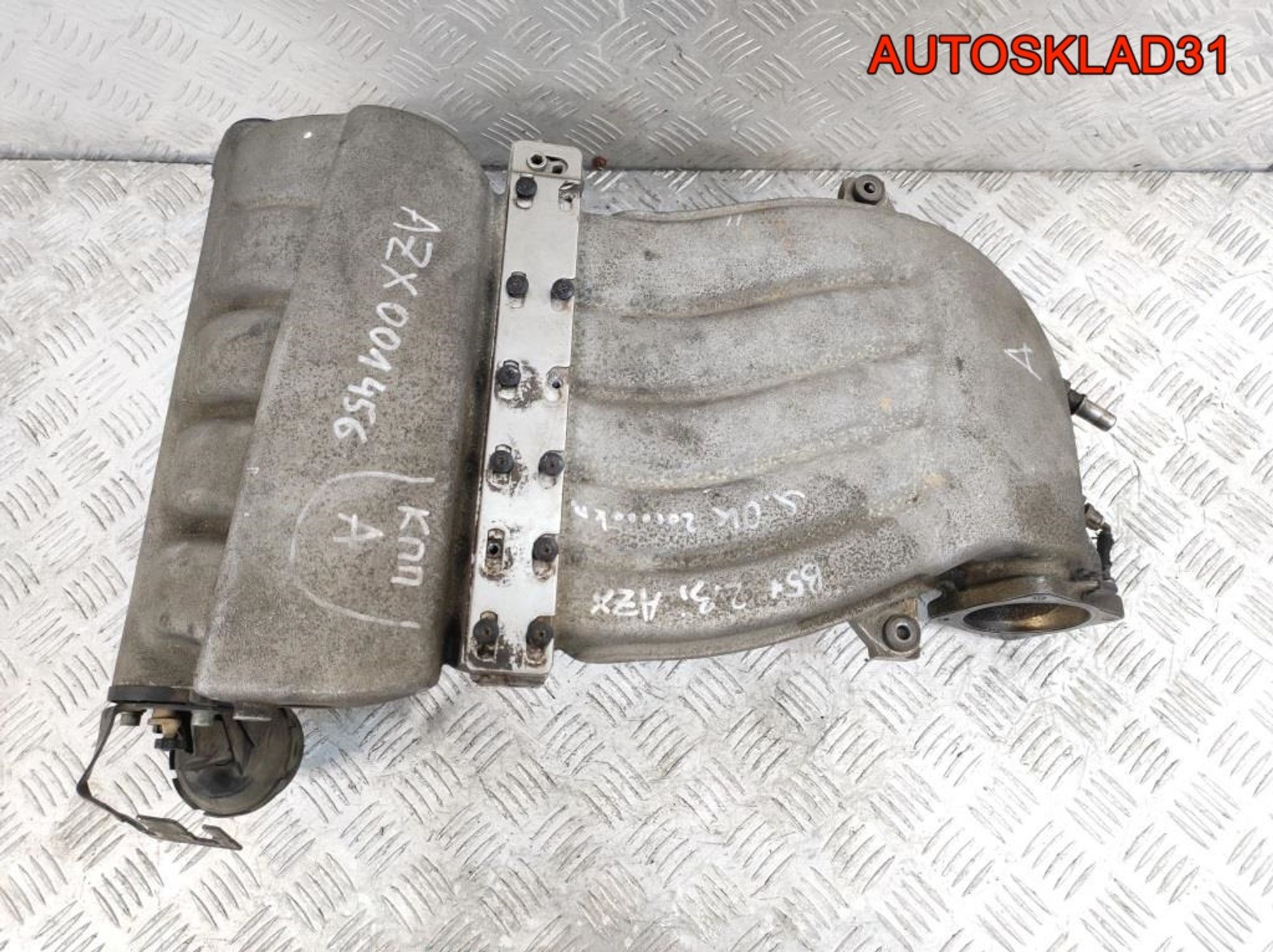 Коллектор впускной VW Passat B5+ 2,3 AZX 066133203B, 1000 рублей, Дубовое