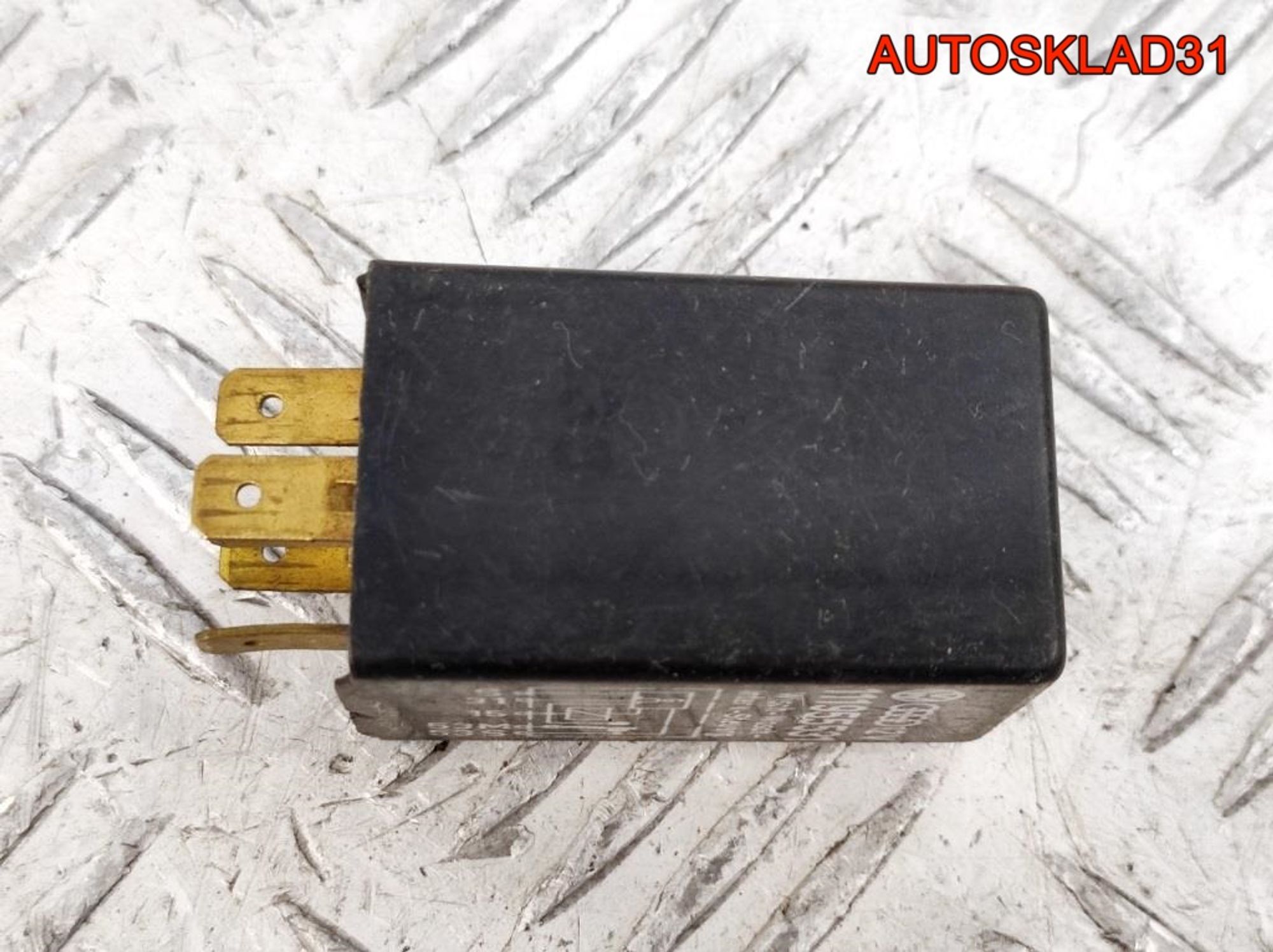 Реле стеклоочистителей Volkswagen Gol 1 111955531, 1500 рублей, Дубовое