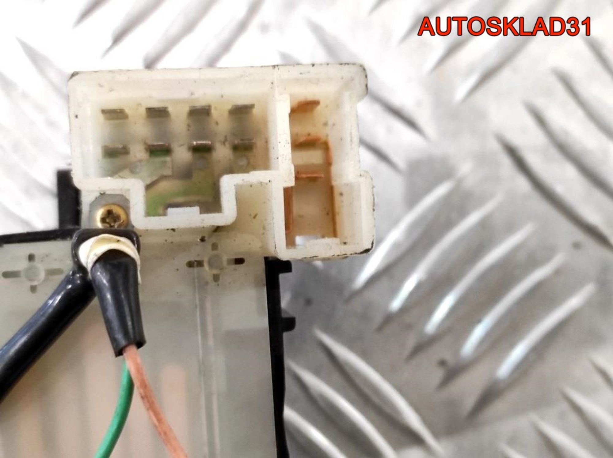 Переключатель поворотов Nissan Micra K10, 700 рублей, Дубовое