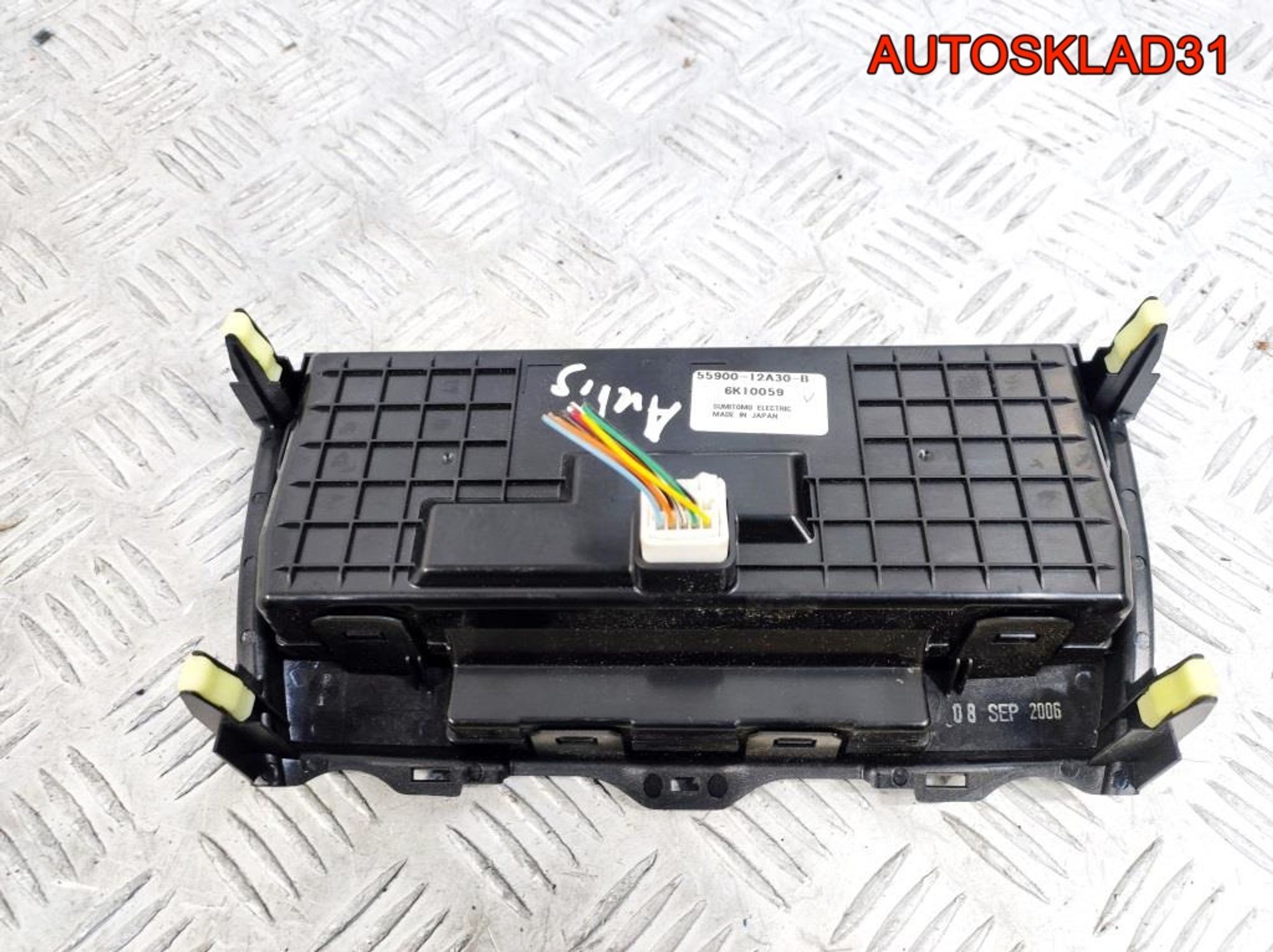 Блок управления климата Toyota Auris 5590012A30, 2500 рублей, Дубовое