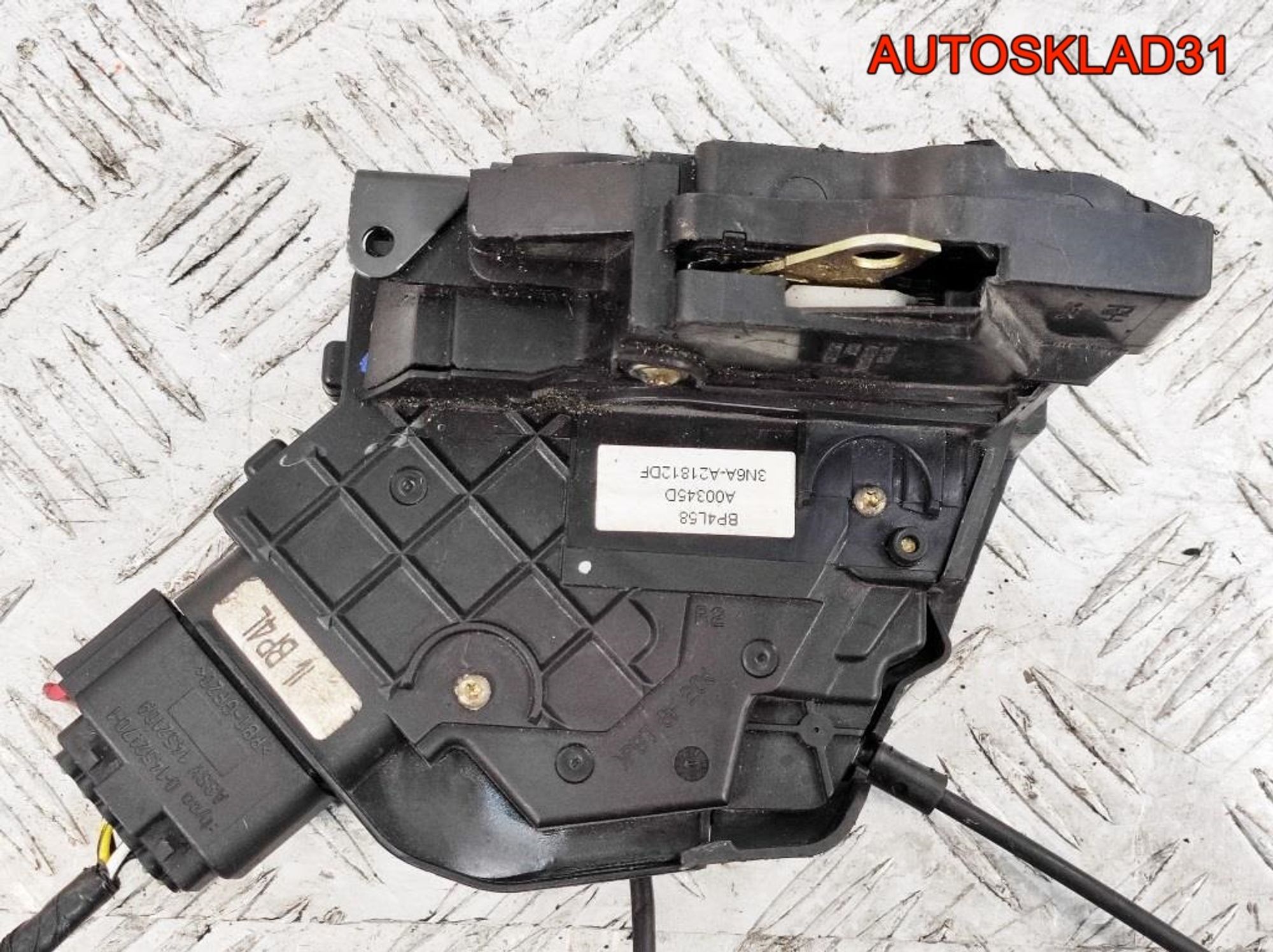 Замок двери передней правой Mazda 3 BK 3N6AA12812DF, 3500 рублей, Дубовое