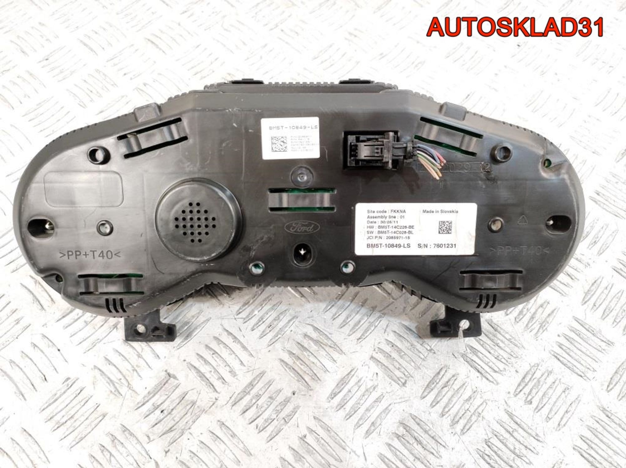 Панель приборов Ford Focus 3 BM5T10849LS Дизель, 25000 рублей, Дубовое