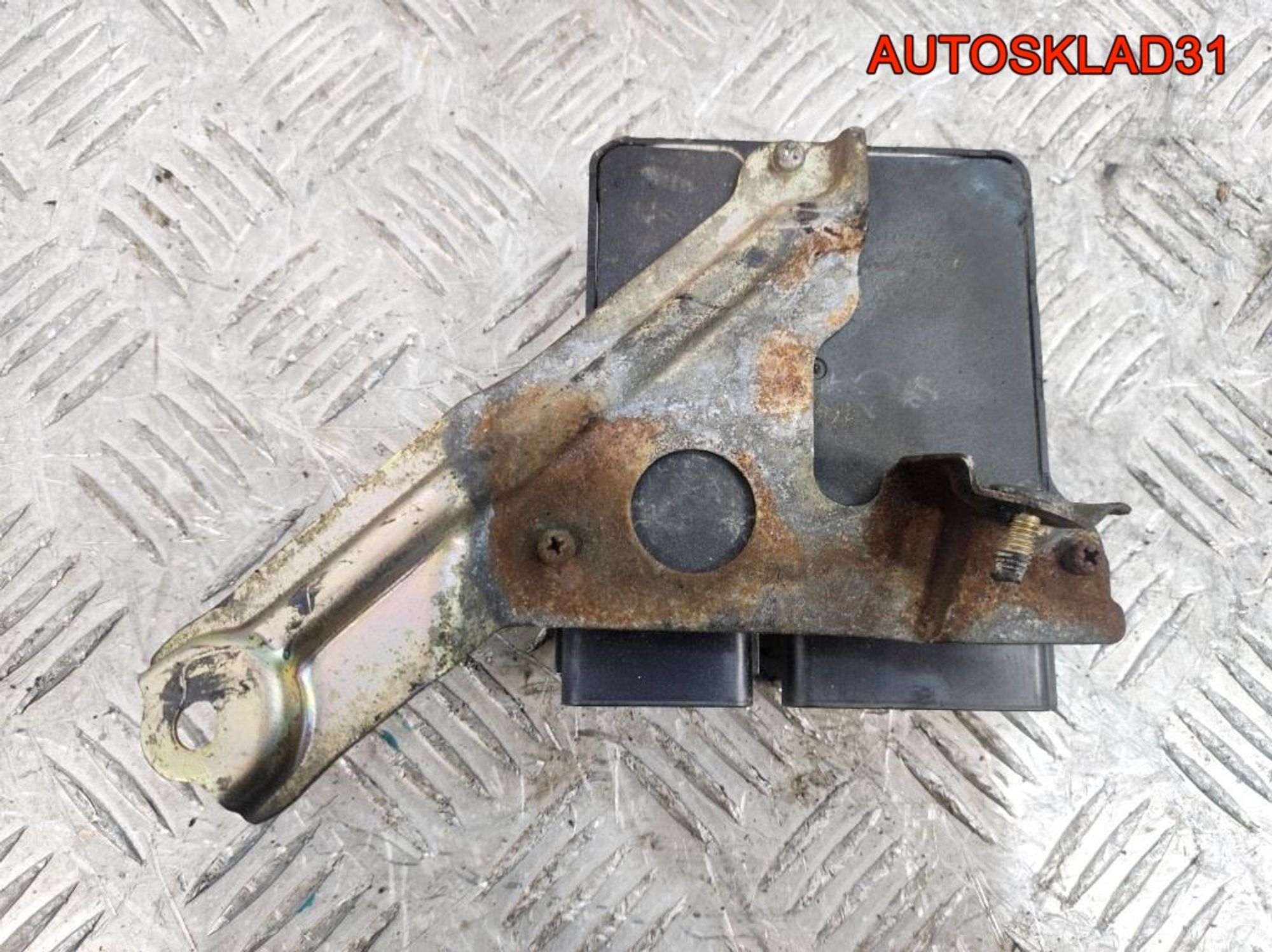 Блок управления форсунками Toyota Avensis 2 8987120040, 2500 рублей, Дубовое