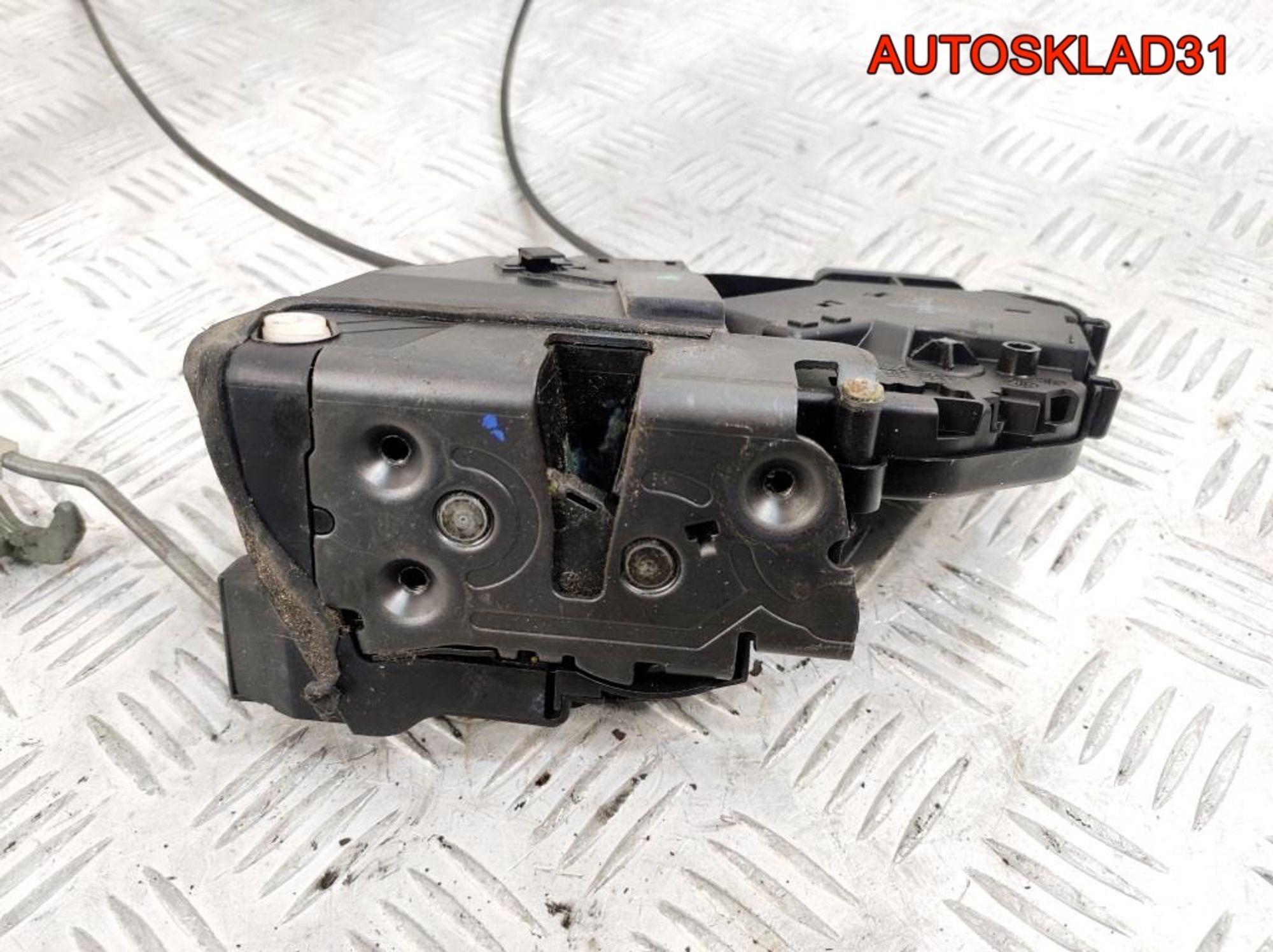 Замок двери задней левой Mazda 3 BK 3N6AA26413C, 1100 рублей, Дубовое