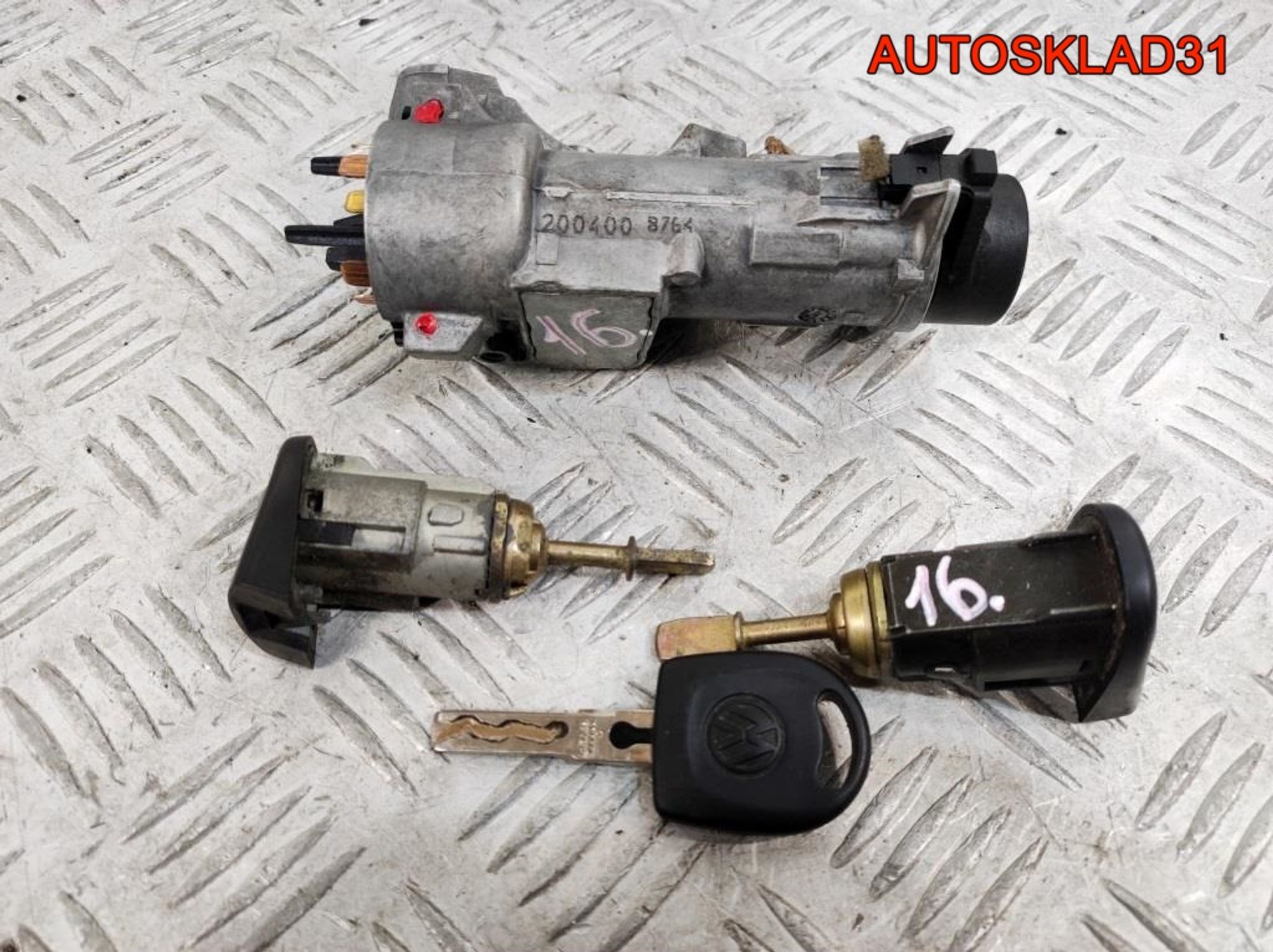 Комплект замок зажигания и личинки с ключом VW Golf 4 4B0905851C, 4100 рублей, Дубовое