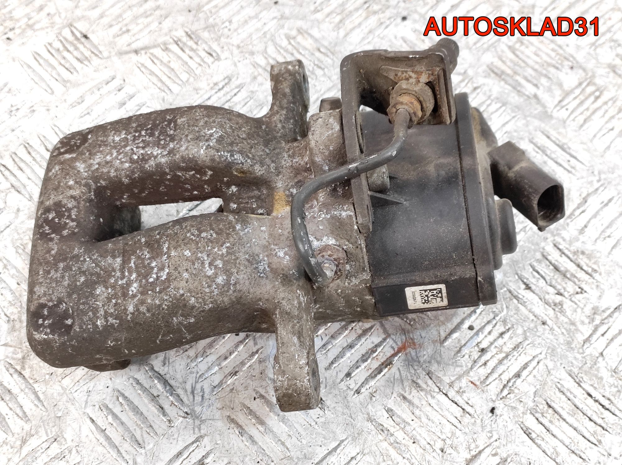 Суппорт тормозной задний правый VW Passat B6 3C0615404E, 7000 рублей, Дубовое